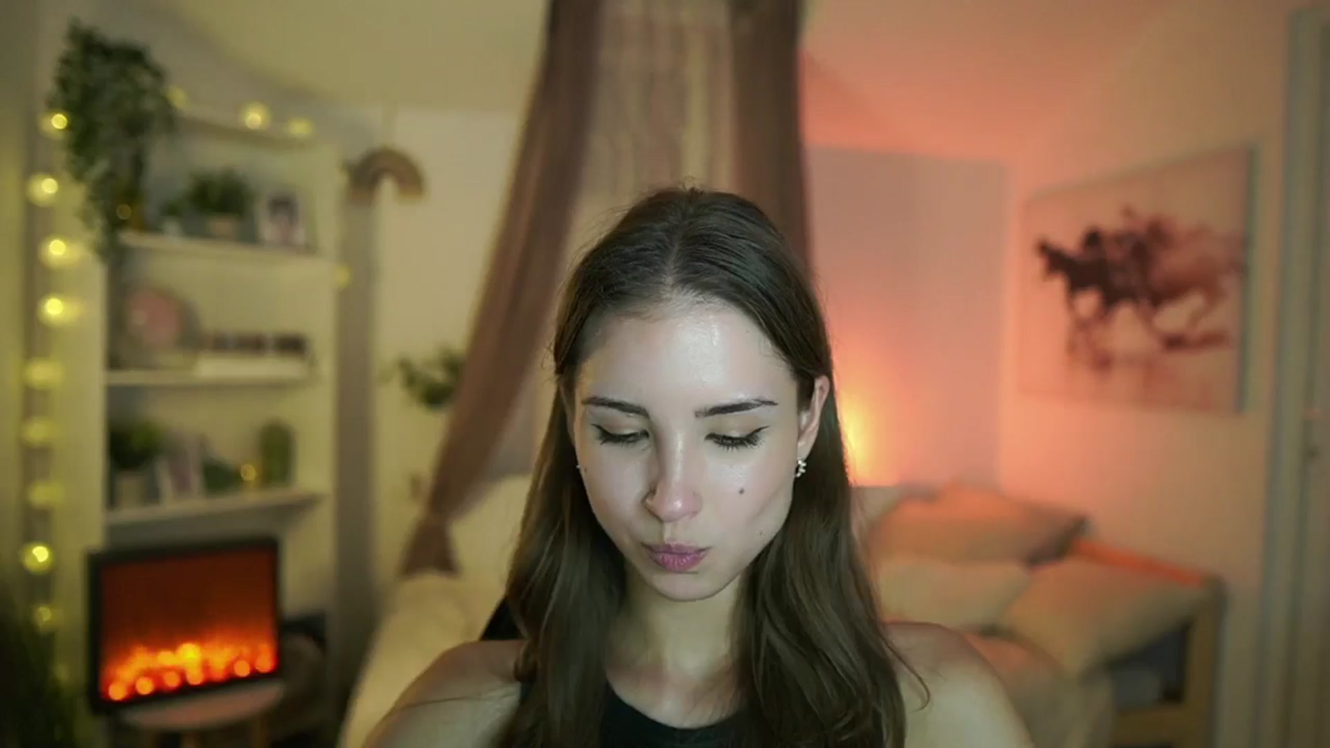 Gallery image thumbnail from Shy_jane's myfreecams stream on, 09/17/2024, 16:40 image 2 of 20