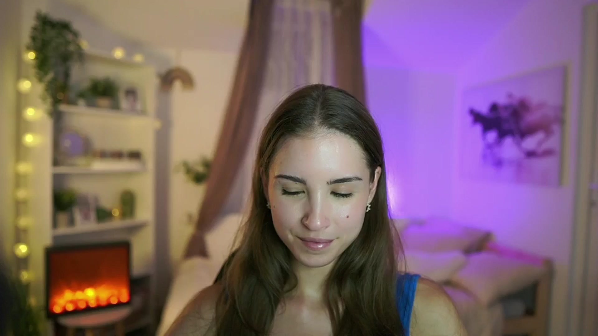 Gallery image thumbnail from Shy_jane's myfreecams stream on, 09/19/2024, 14:53 image 1 of 20