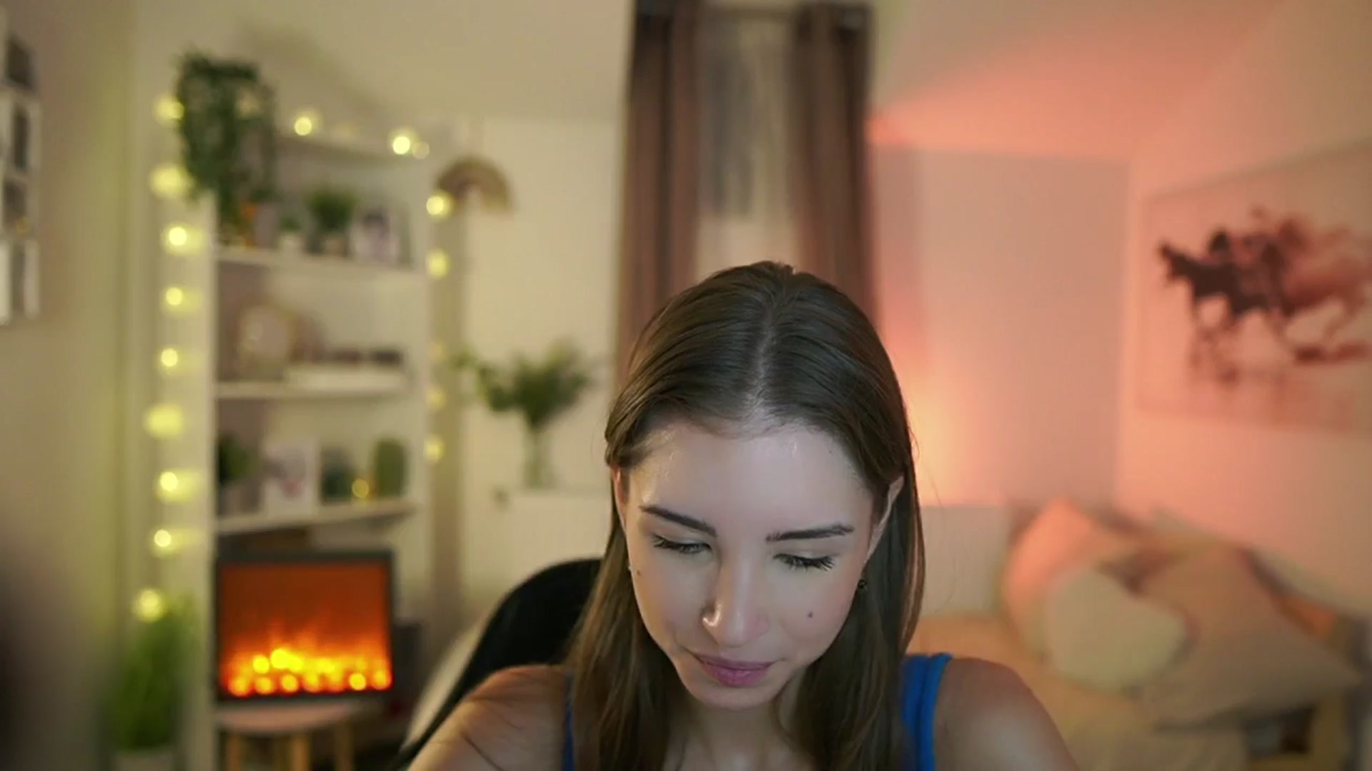 Gallery image thumbnail from Shy_jane's myfreecams stream on, 09/25/2024, 10:40 image 6 of 20