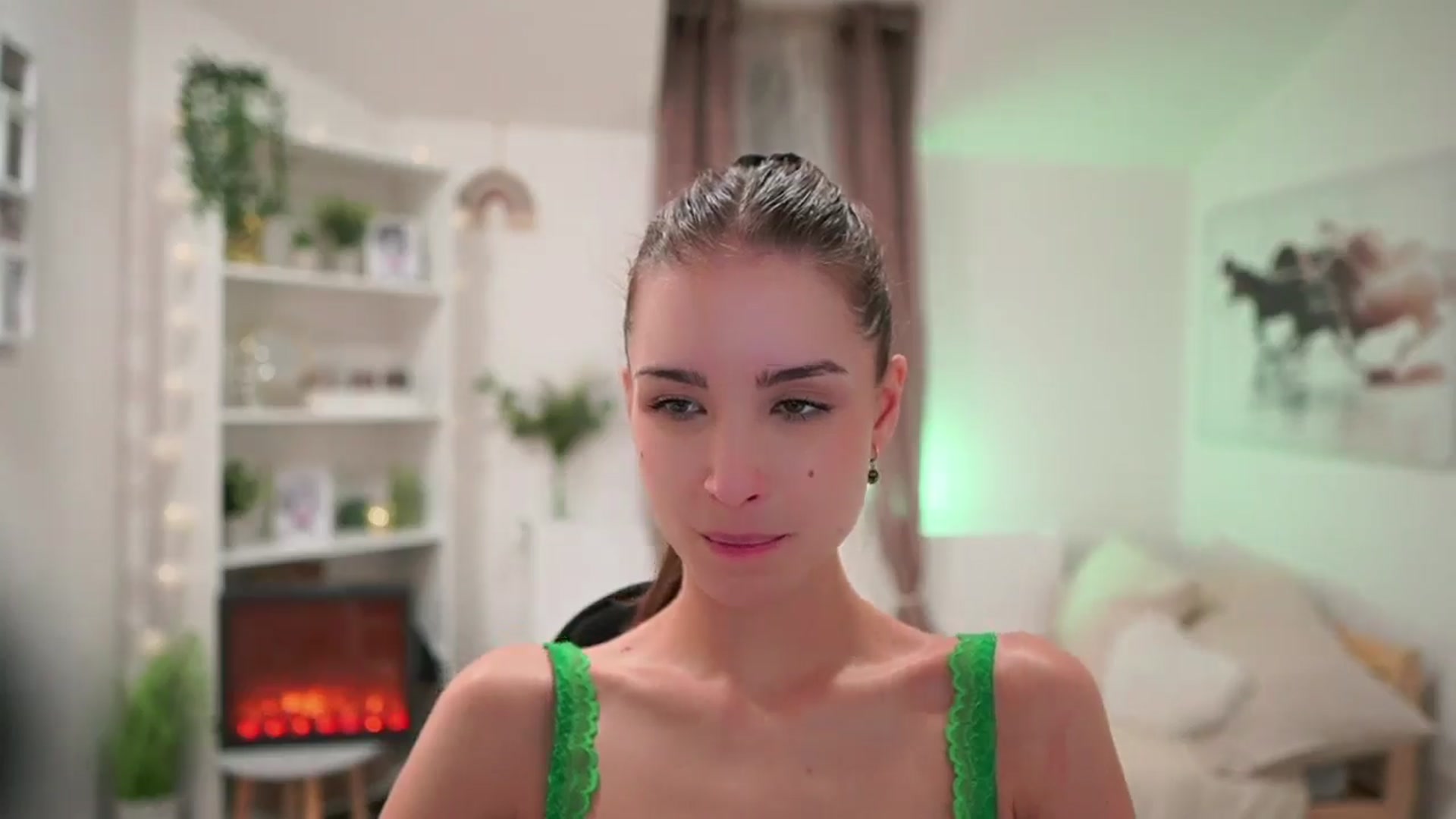 Gallery image thumbnail from Shy_jane's myfreecams stream on, 09/25/2024, 14:14 image 6 of 20