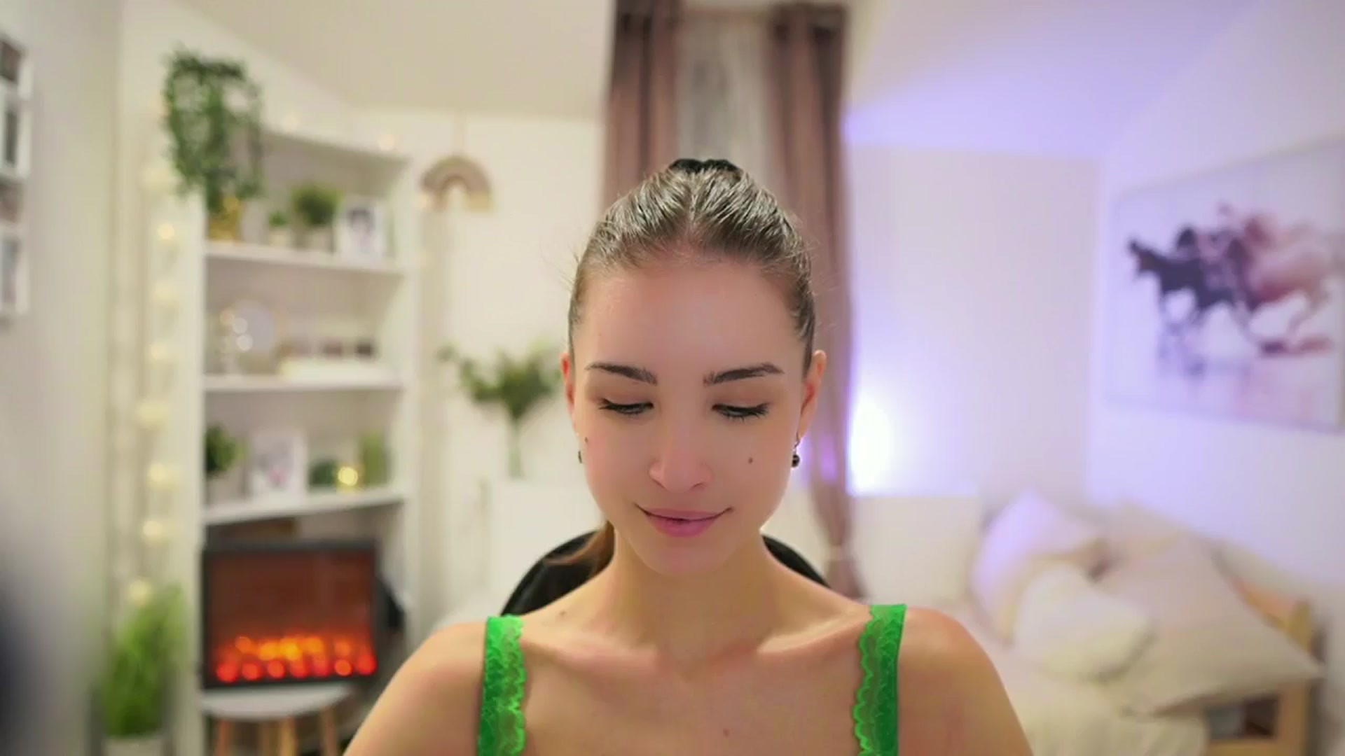 Gallery image thumbnail from Shy_jane's myfreecams stream on, 09/25/2024, 14:14 image 10 of 20