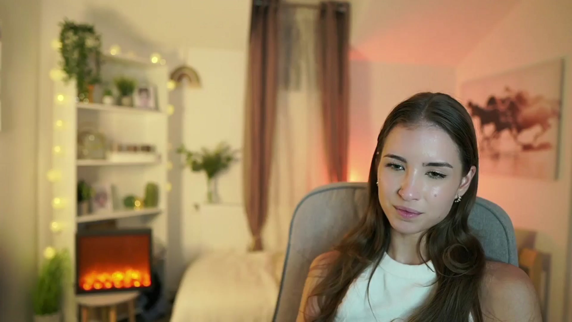 Gallery image thumbnail from Shy_jane's myfreecams stream on, 10/06/2024, 17:29 image 5 of 20