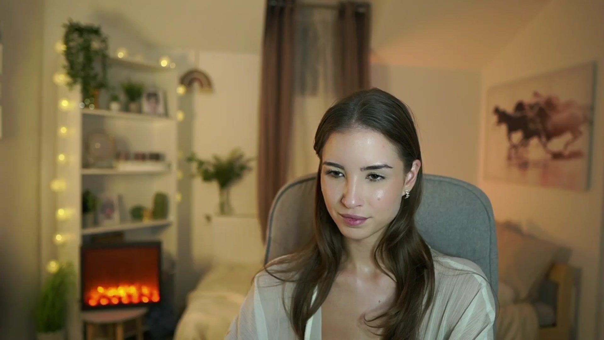 Gallery image thumbnail from Shy_jane's myfreecams stream on, 10/07/2024, 11:13 image 6 of 20
