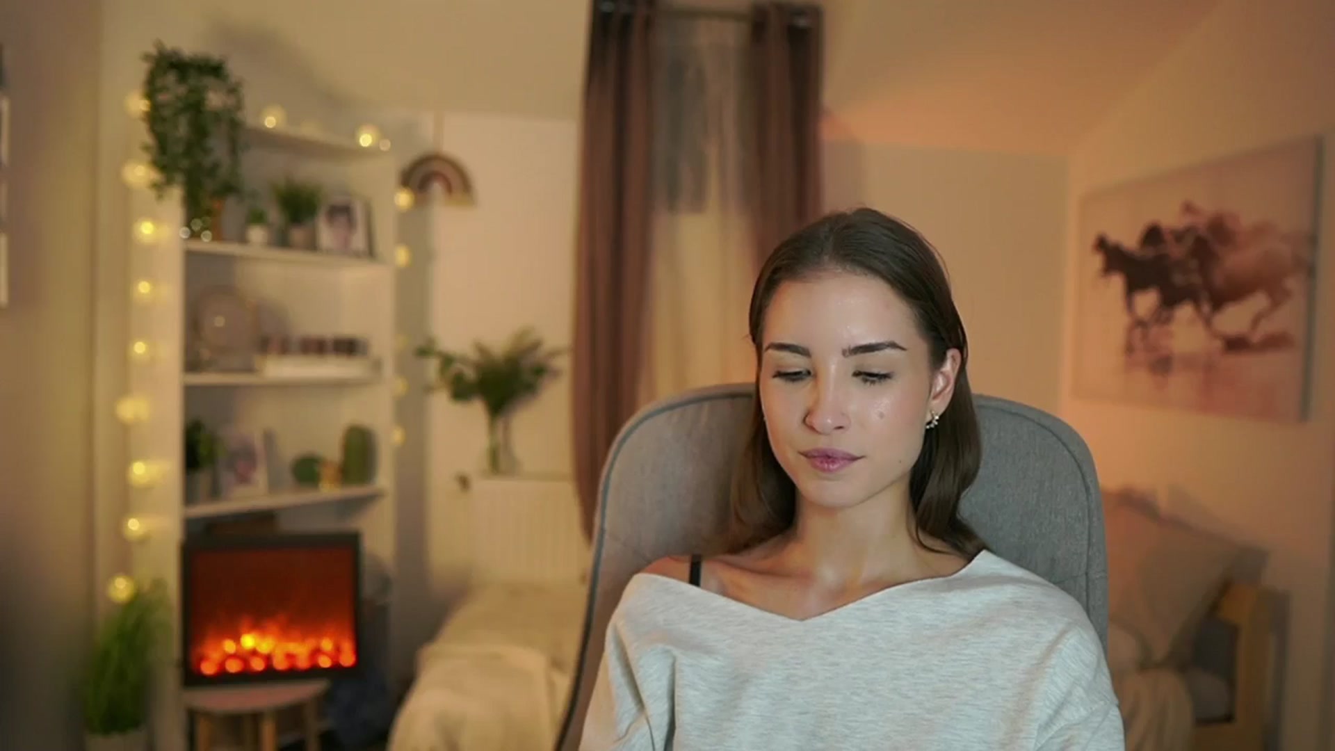 Gallery image thumbnail from Shy_jane's myfreecams stream on, 10/07/2024, 13:13 image 4 of 20