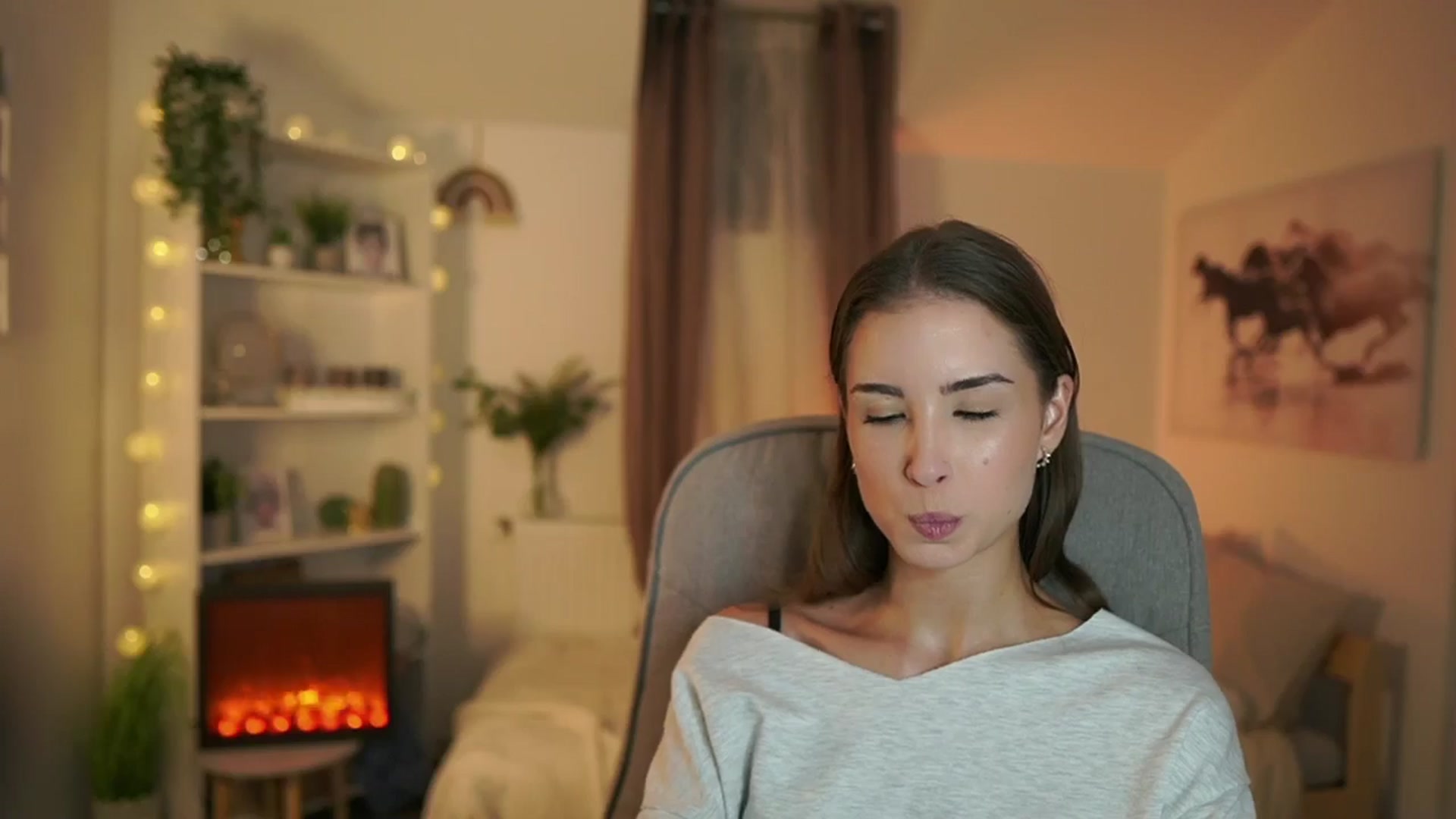 Gallery image thumbnail from Shy_jane's myfreecams stream on, 10/07/2024, 13:13 image 2 of 20
