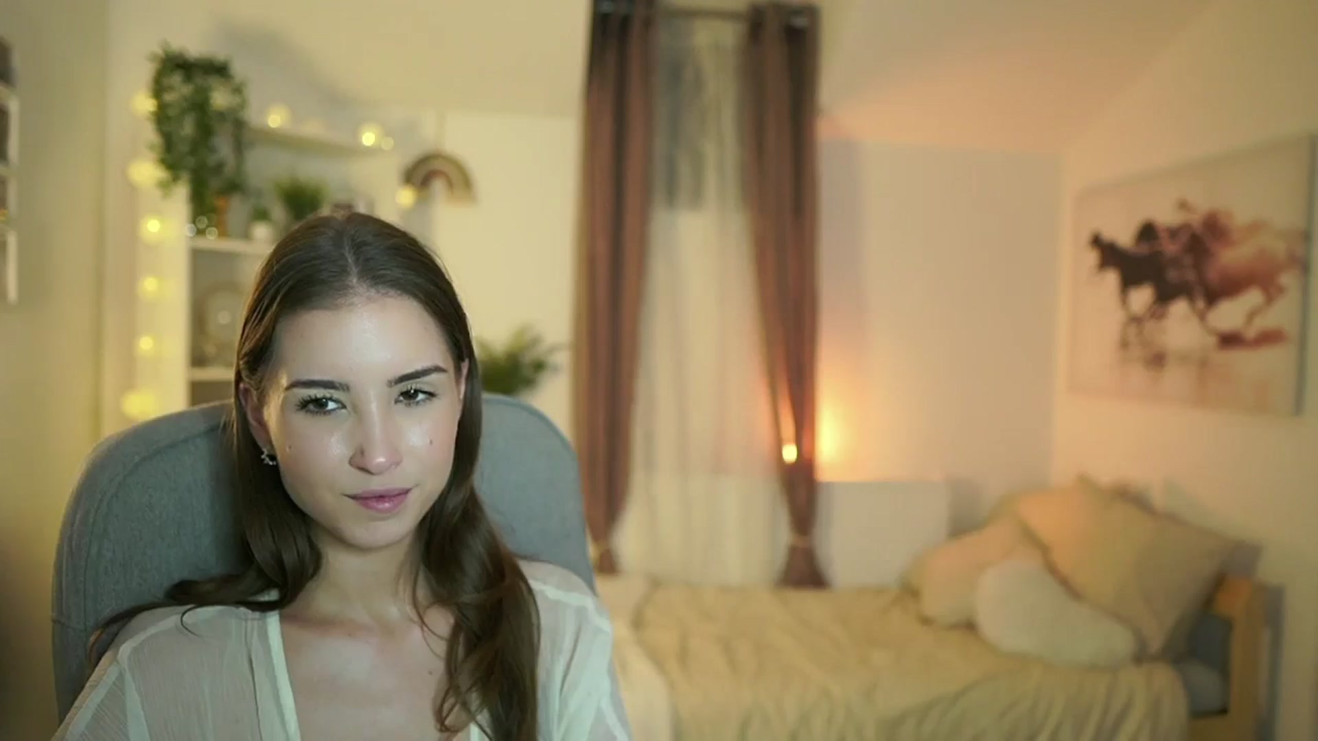 Gallery image thumbnail from Shy_jane's myfreecams stream on, 10/07/2024, 14:30 image 6 of 20