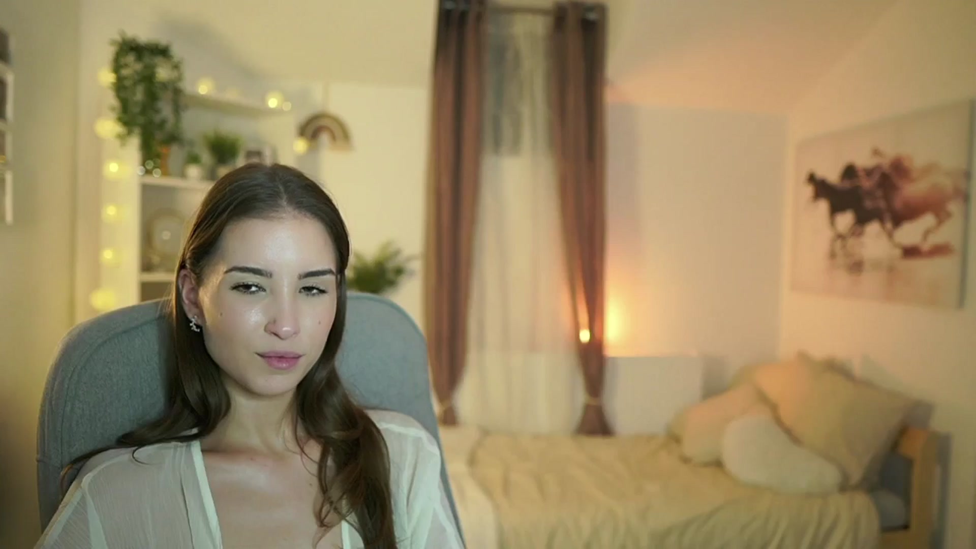 Gallery image thumbnail from Shy_jane's myfreecams stream on, 10/07/2024, 14:30 image 9 of 20