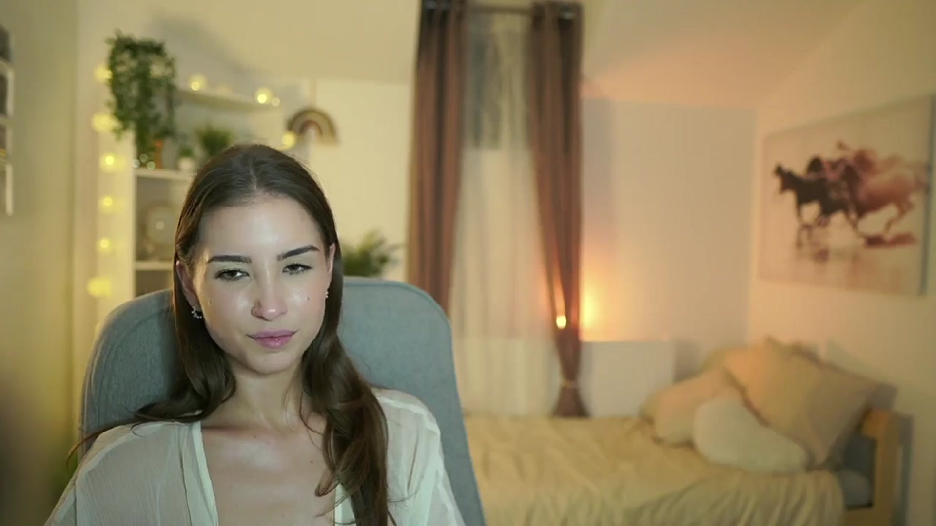 Gallery image thumbnail from Shy_jane's myfreecams stream on, 10/07/2024, 14:30 image 3 of 20