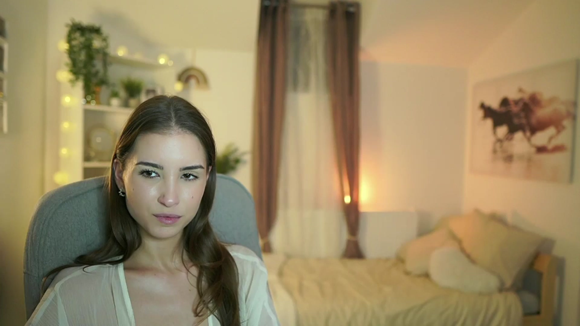 Gallery image thumbnail from Shy_jane's myfreecams stream on, 10/07/2024, 14:30 image 5 of 20