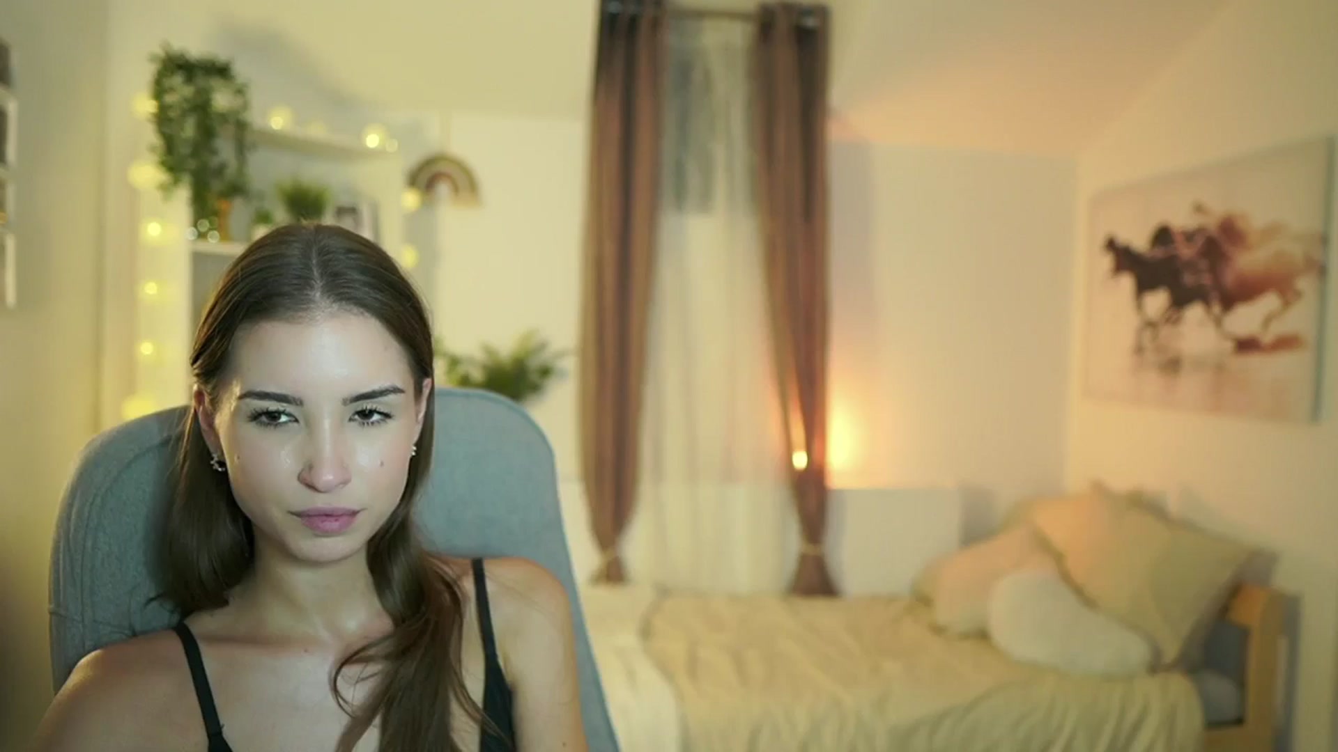 Gallery image thumbnail from Shy_jane's myfreecams stream on, 10/07/2024, 16:28 image 7 of 20
