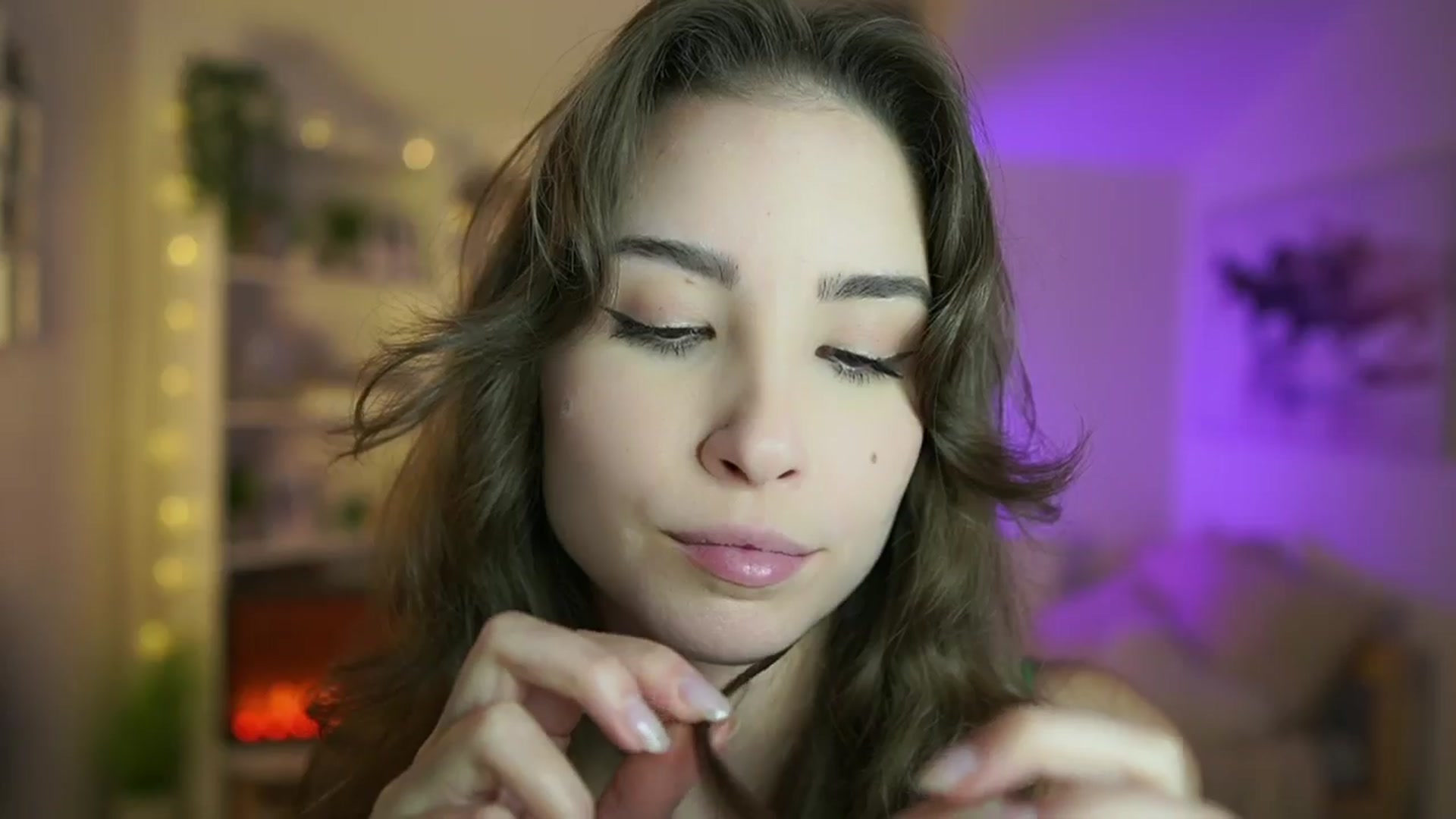 Gallery image thumbnail from Shy_jane's myfreecams stream on, 10/09/2024, 11:17 image 14 of 20