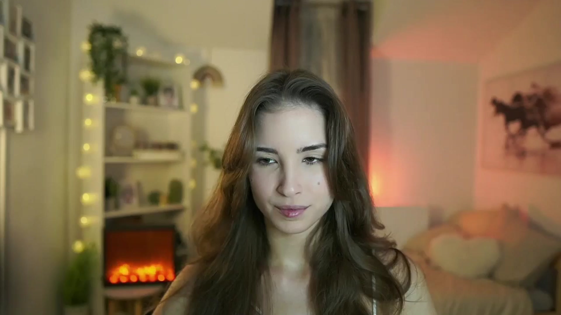 Gallery image thumbnail from Shy_jane's myfreecams stream on, 10/15/2024, 08:32 image 10 of 20