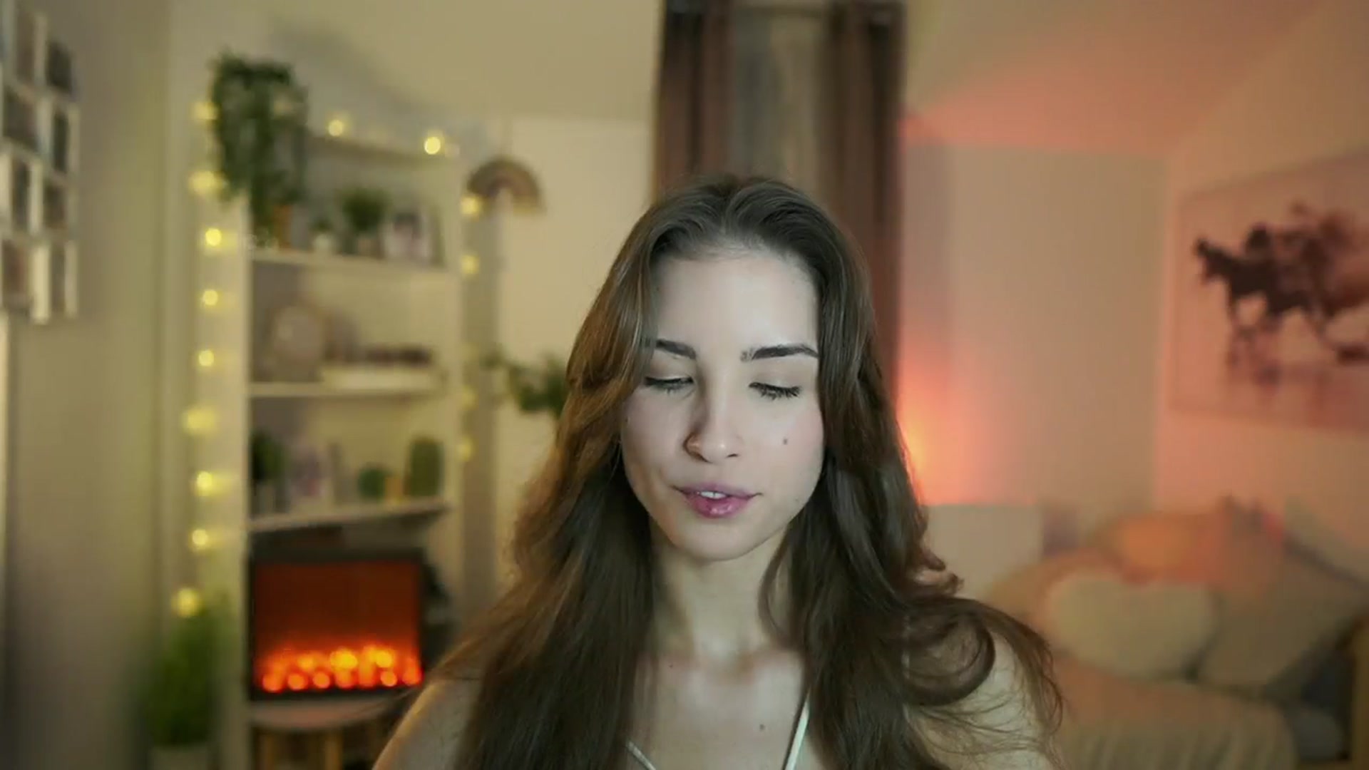 Gallery image thumbnail from Shy_jane's myfreecams stream on, 10/15/2024, 08:32 image 6 of 20
