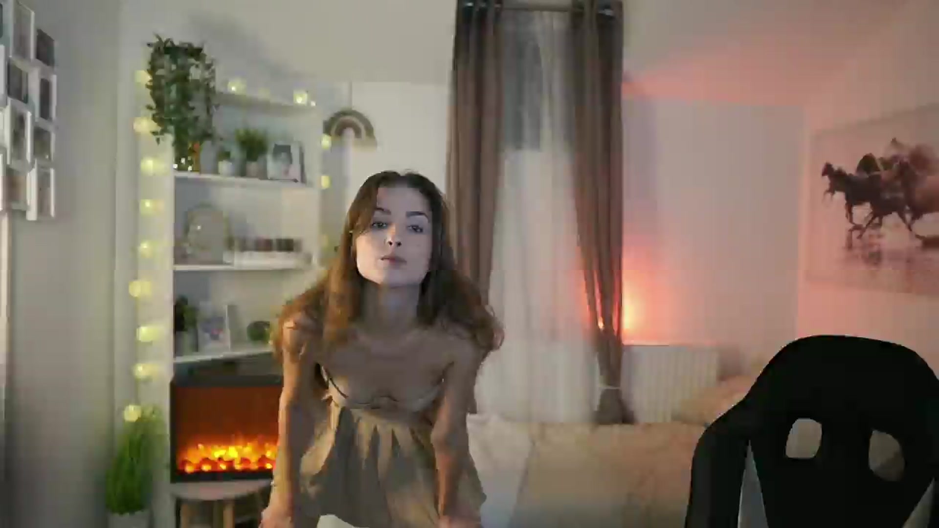 Gallery image thumbnail from Shy_jane's myfreecams stream on, 10/15/2024, 11:36 image 14 of 20