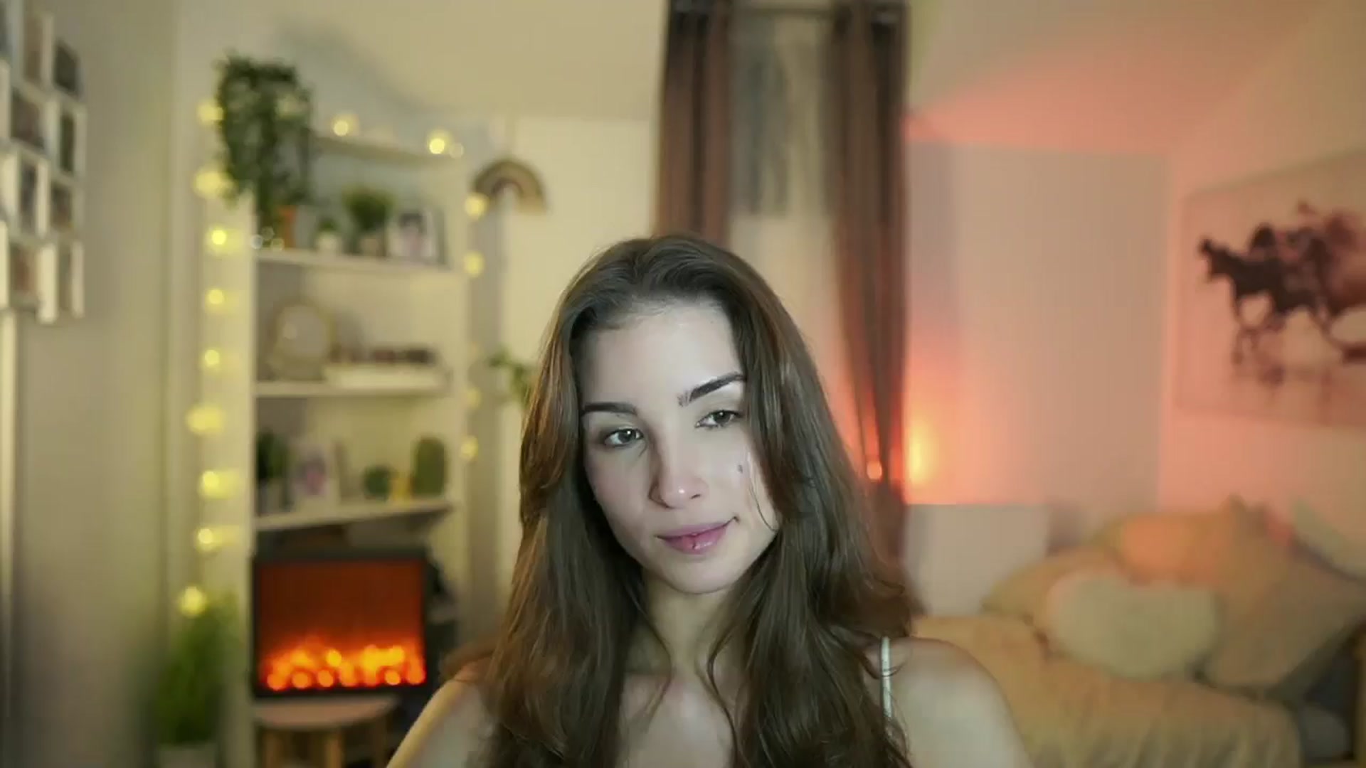 Gallery image thumbnail from Shy_jane's myfreecams stream on, 10/15/2024, 12:33 image 11 of 20