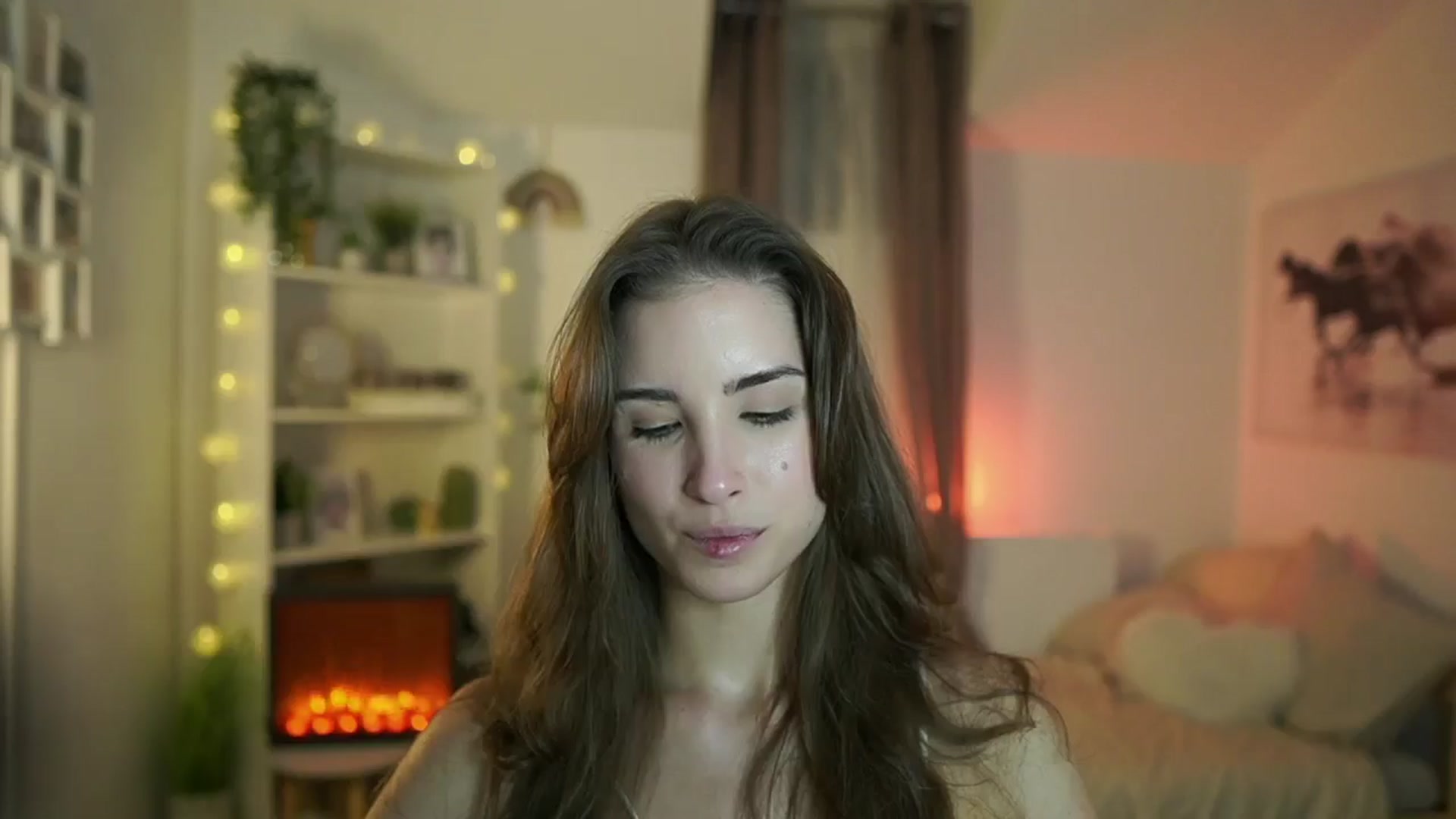 Gallery image thumbnail from Shy_jane's myfreecams stream on, 10/15/2024, 14:18 image 6 of 20
