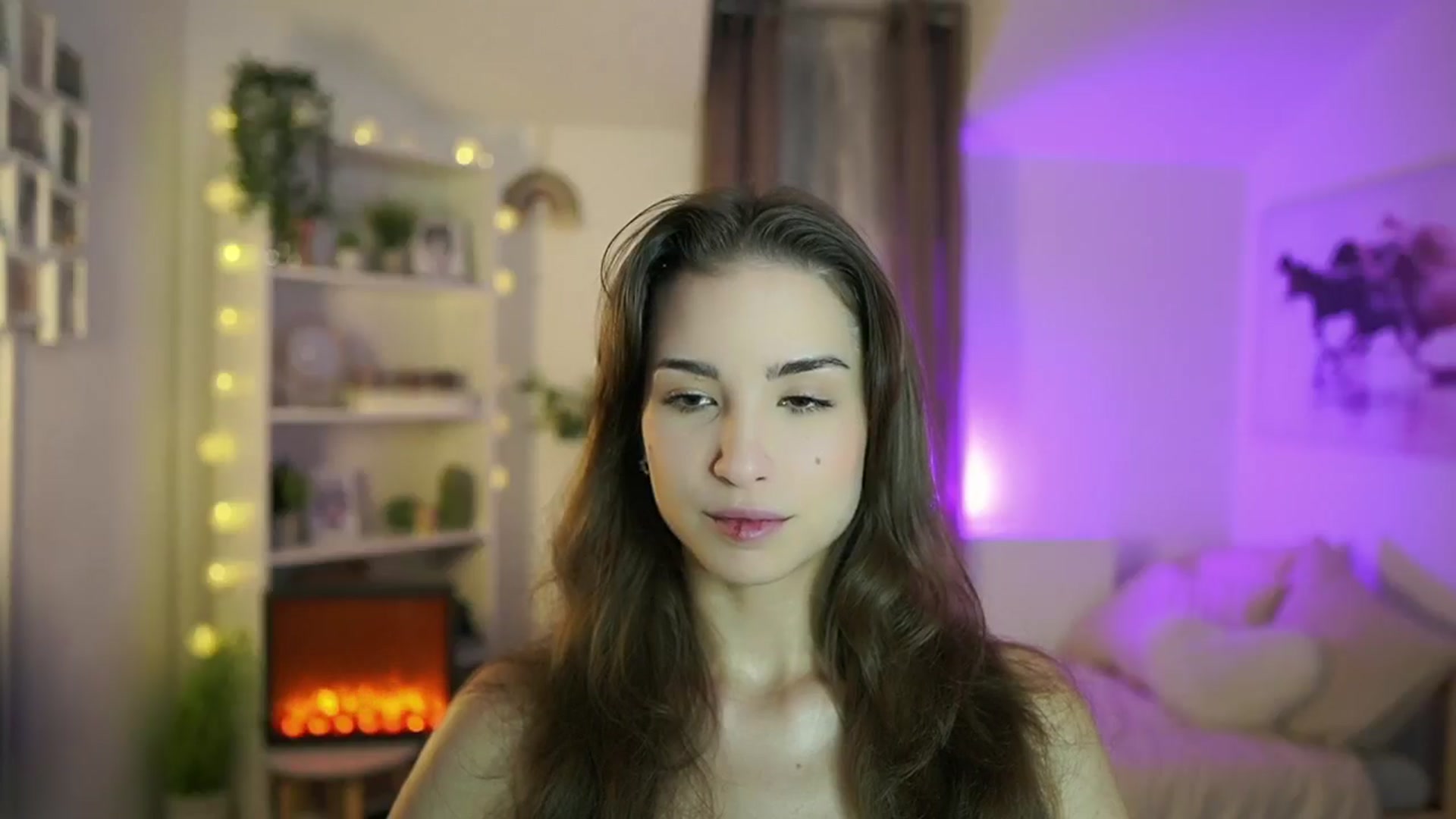 Gallery image thumbnail from Shy_jane's myfreecams stream on, 10/16/2024, 08:28 image 14 of 20