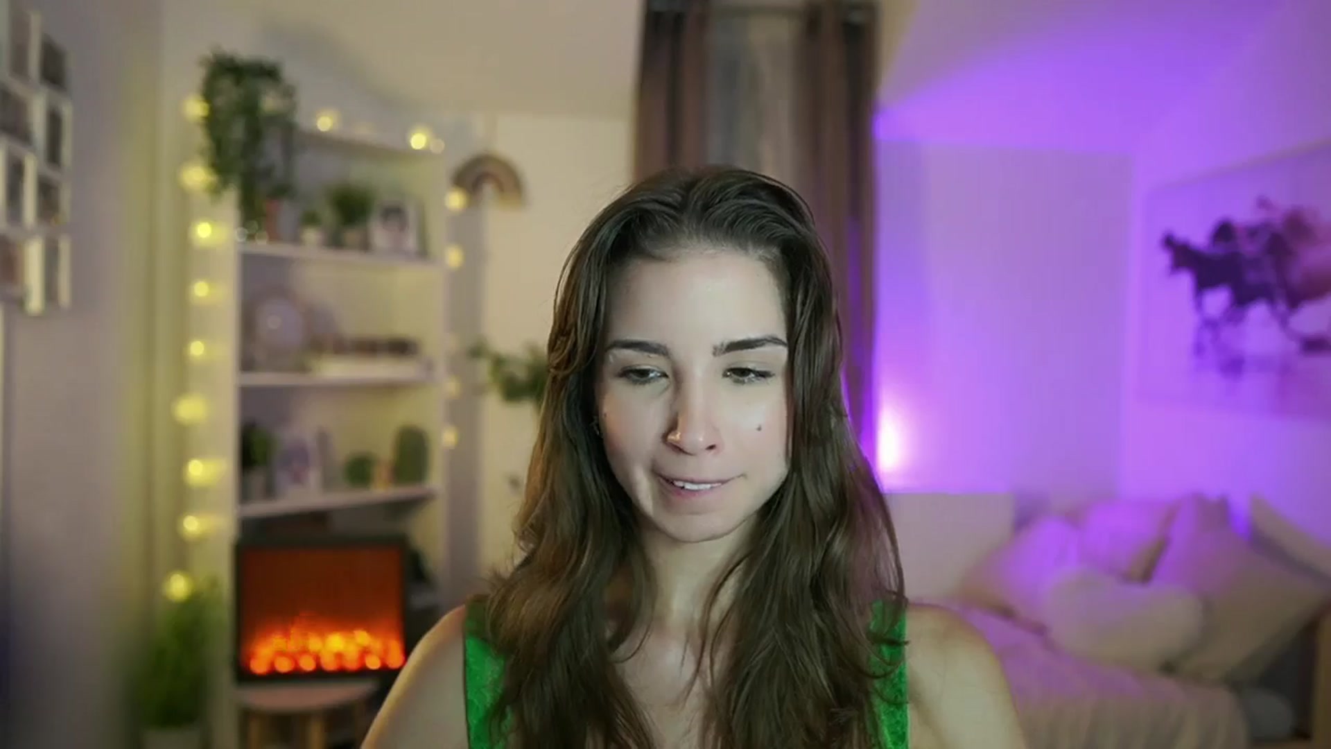 Gallery image thumbnail from Shy_jane's myfreecams stream on, 10/16/2024, 12:45 image 11 of 20