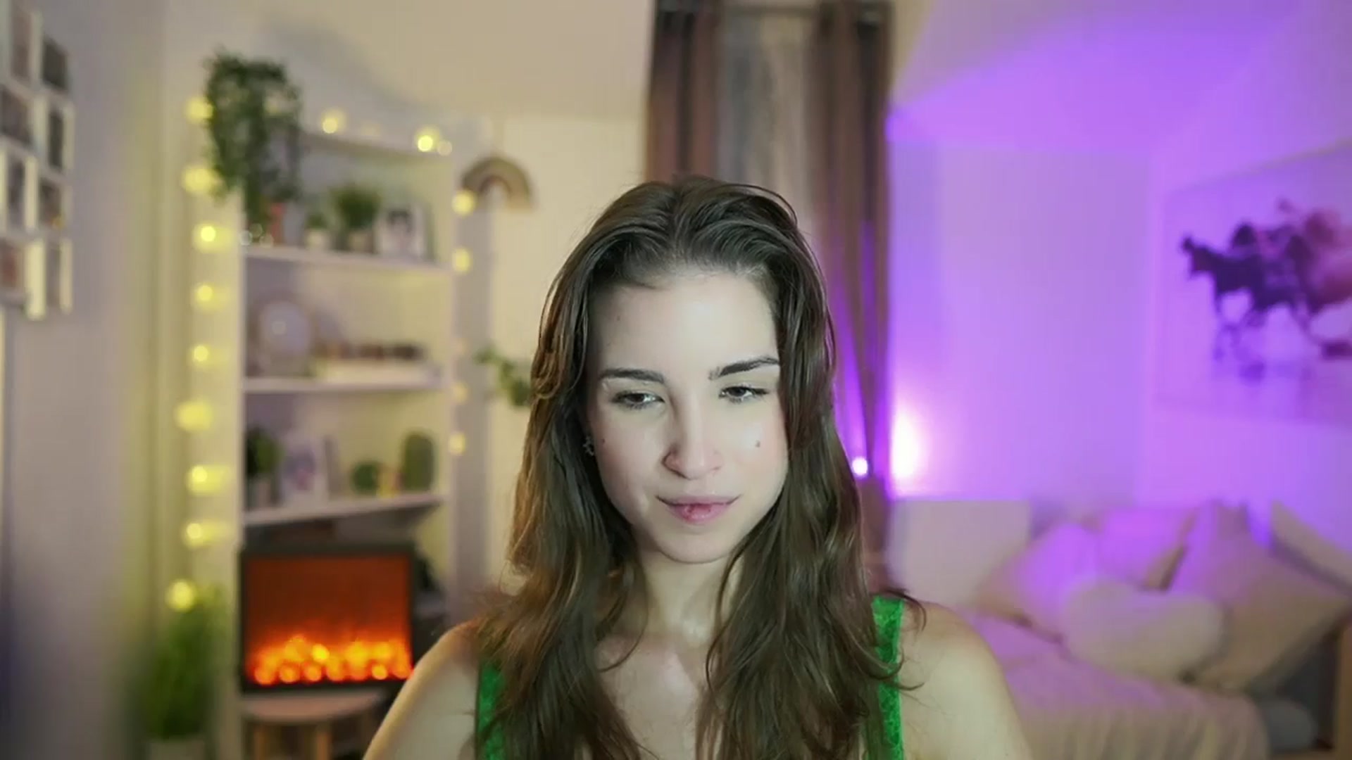 Gallery image thumbnail from Shy_jane's myfreecams stream on, 10/16/2024, 12:45 image 4 of 20