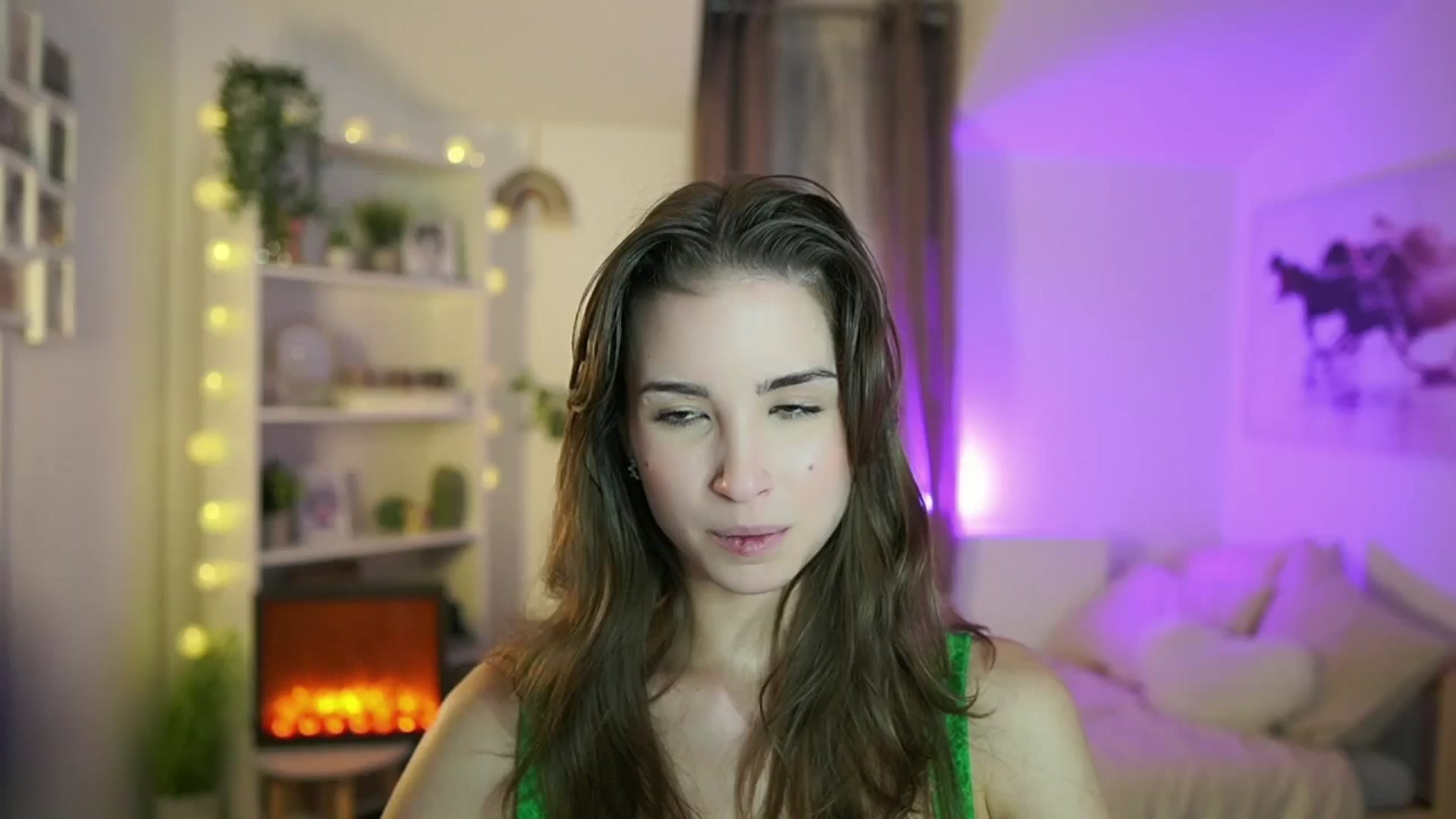 Gallery image thumbnail from Shy_jane's myfreecams stream on, 10/16/2024, 12:45 image 2 of 20