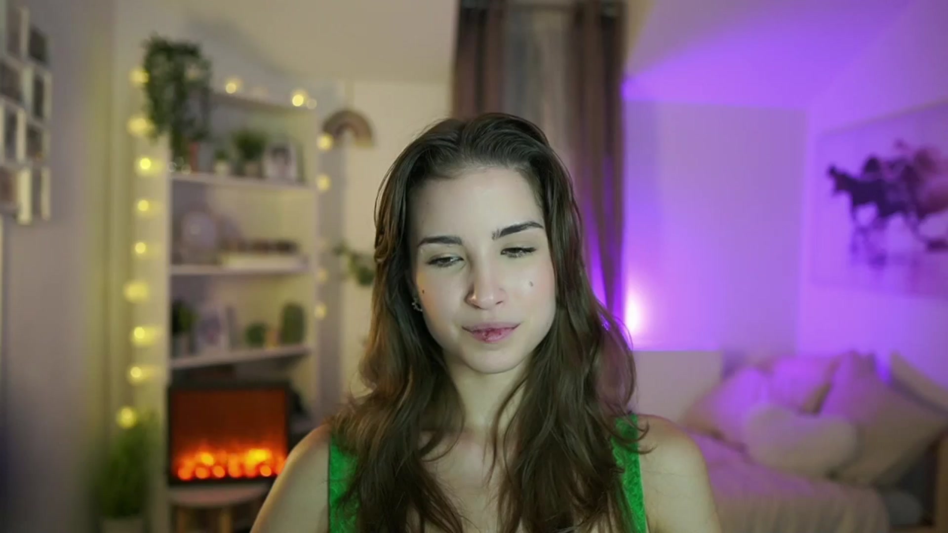 Gallery image thumbnail from Shy_jane's myfreecams stream on, 10/16/2024, 12:45 image 9 of 20