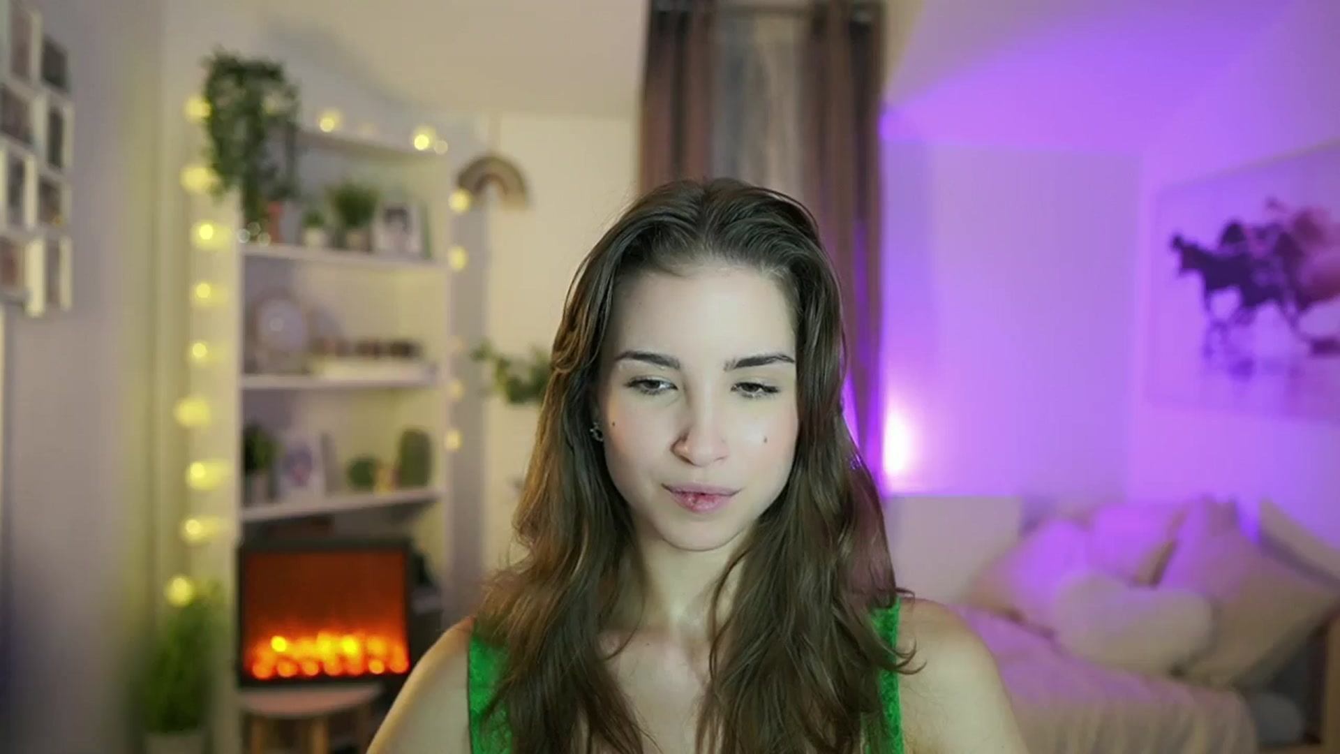 Gallery image thumbnail from Shy_jane's myfreecams stream on, 10/16/2024, 12:45 image 5 of 20