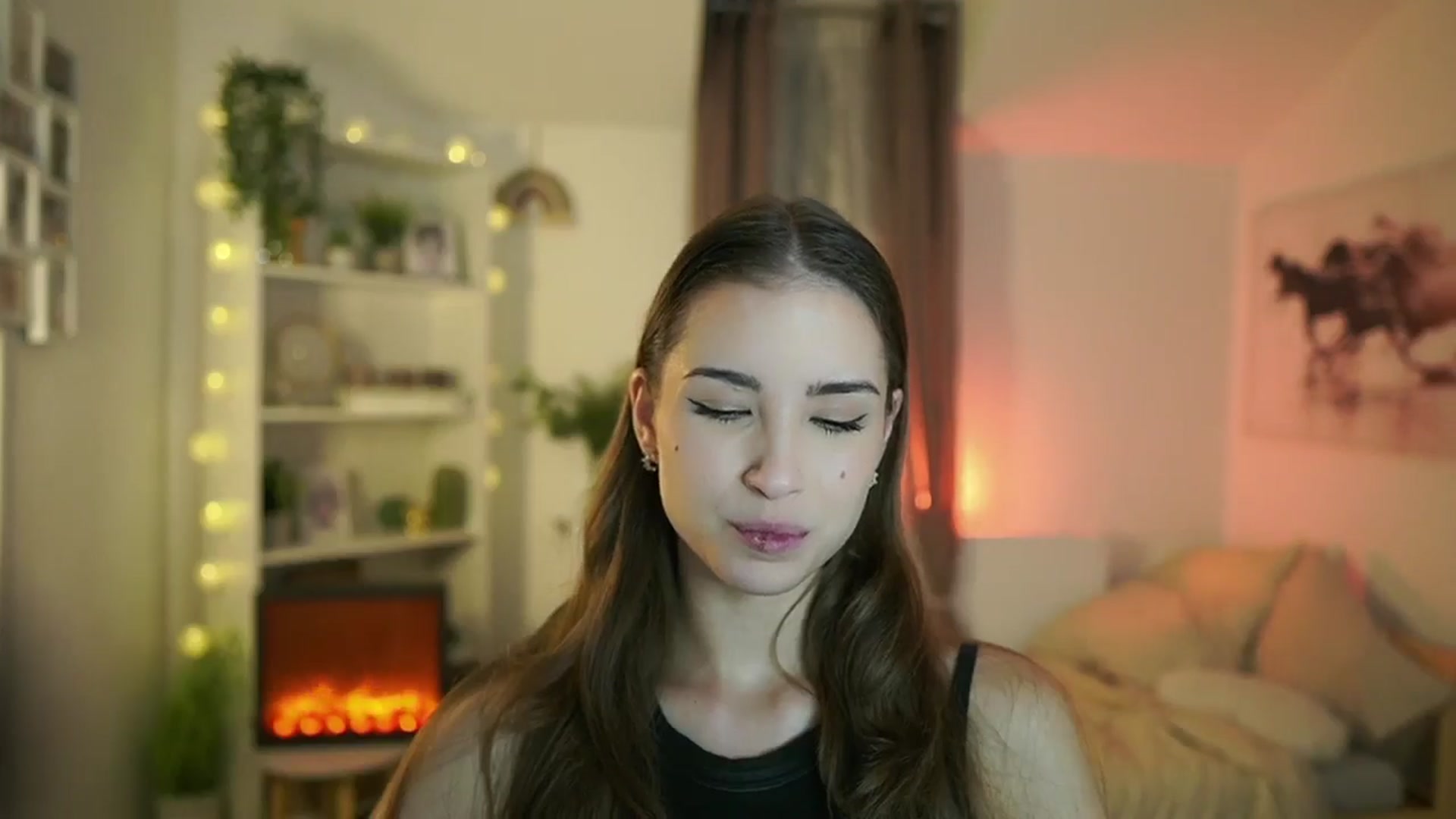 Gallery image thumbnail from Shy_jane's myfreecams stream on, 10/17/2024, 10:34 image 2 of 20