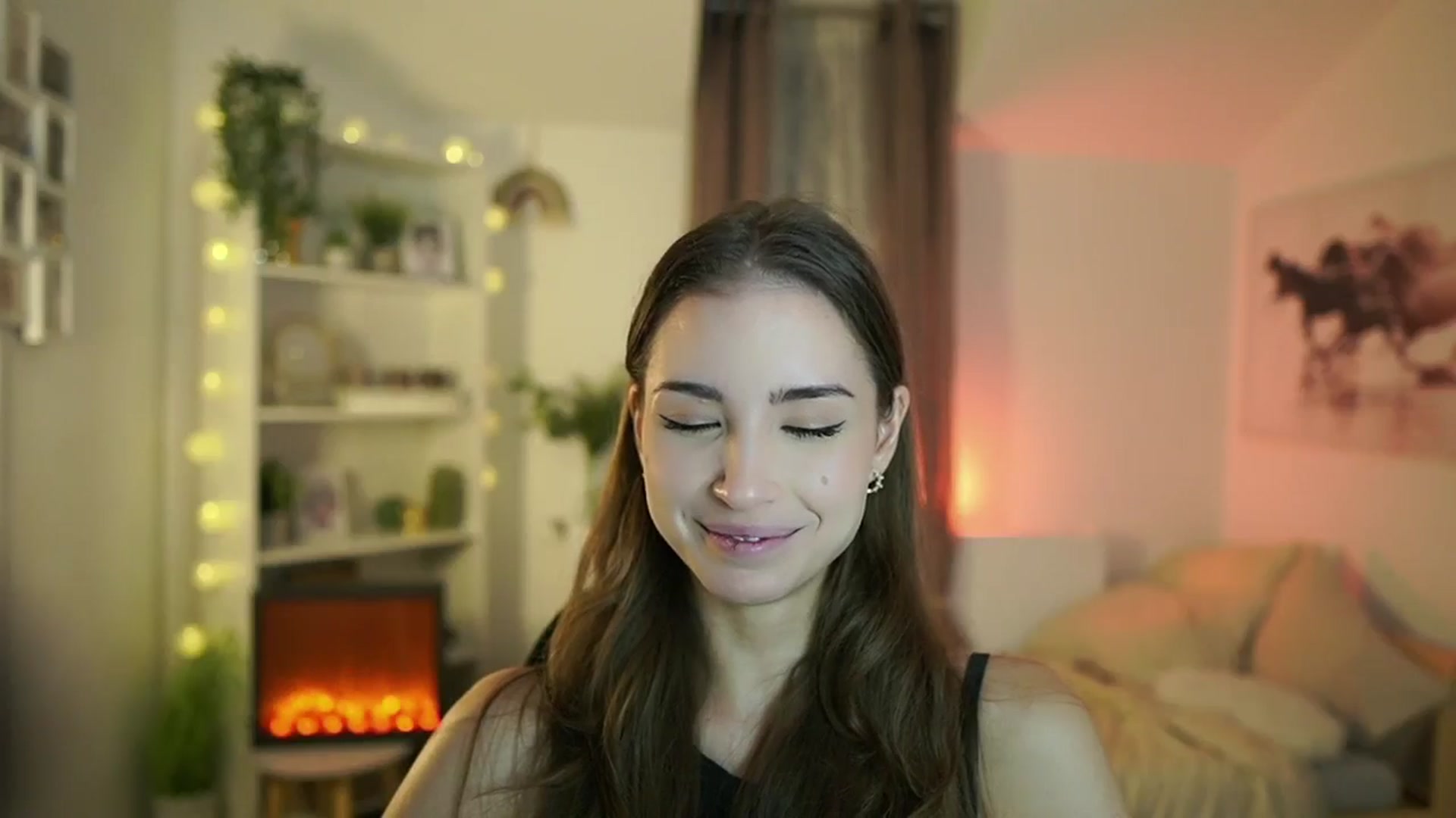 Gallery image thumbnail from Shy_jane's myfreecams stream on, 10/17/2024, 11:41 image 8 of 20