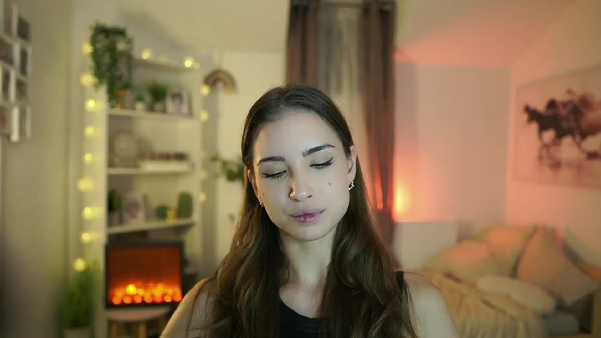Gallery image thumbnail from Shy_jane's myfreecams stream on, 10/17/2024, 11:41 image 5 of 20
