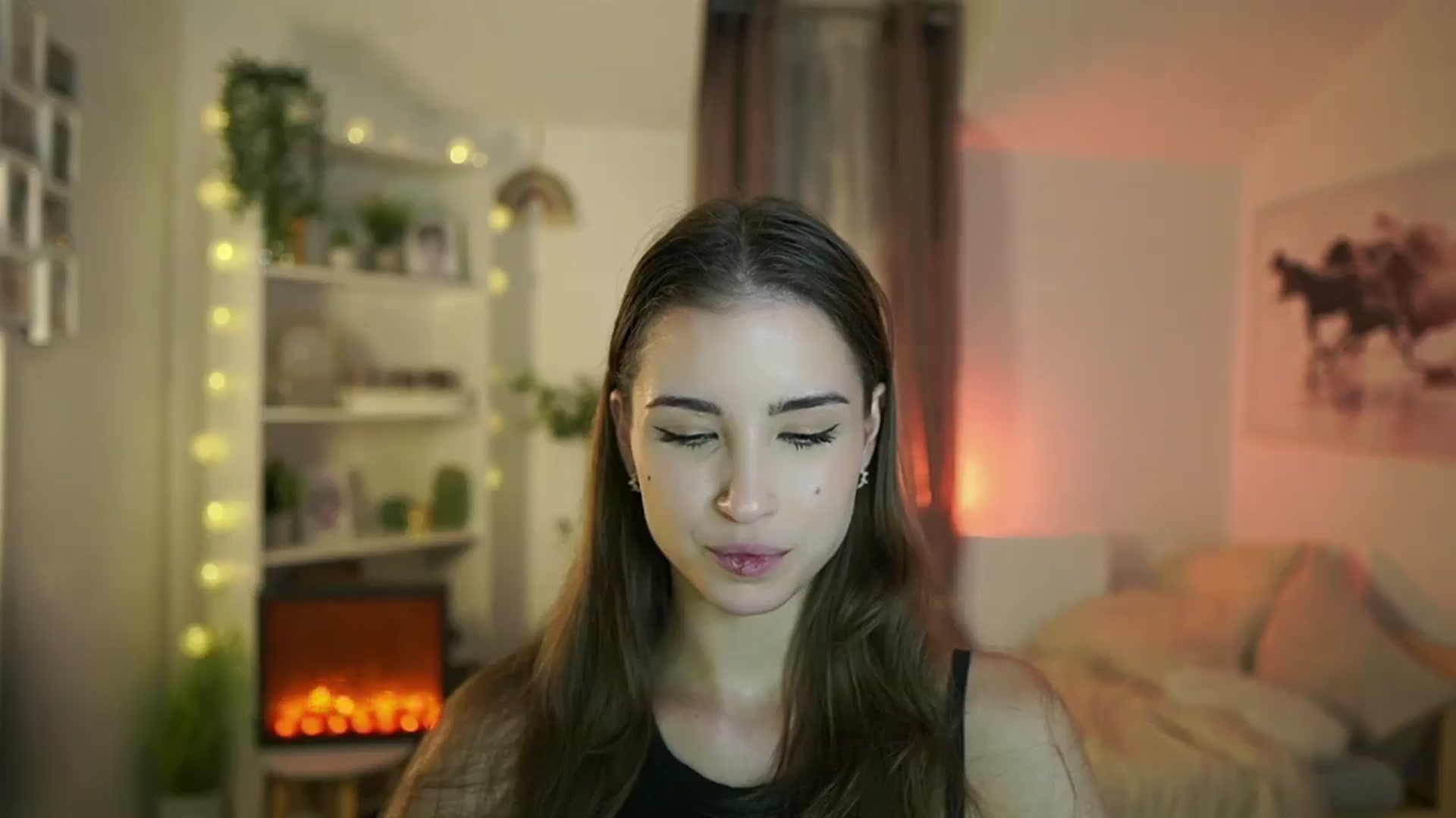 Gallery image thumbnail from Shy_jane's myfreecams stream on, 10/17/2024, 12:37 image 10 of 20