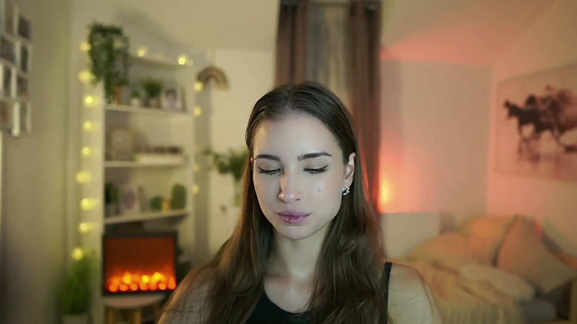 Gallery image thumbnail from Shy_jane's myfreecams stream on, 10/17/2024, 12:37 image 19 of 20