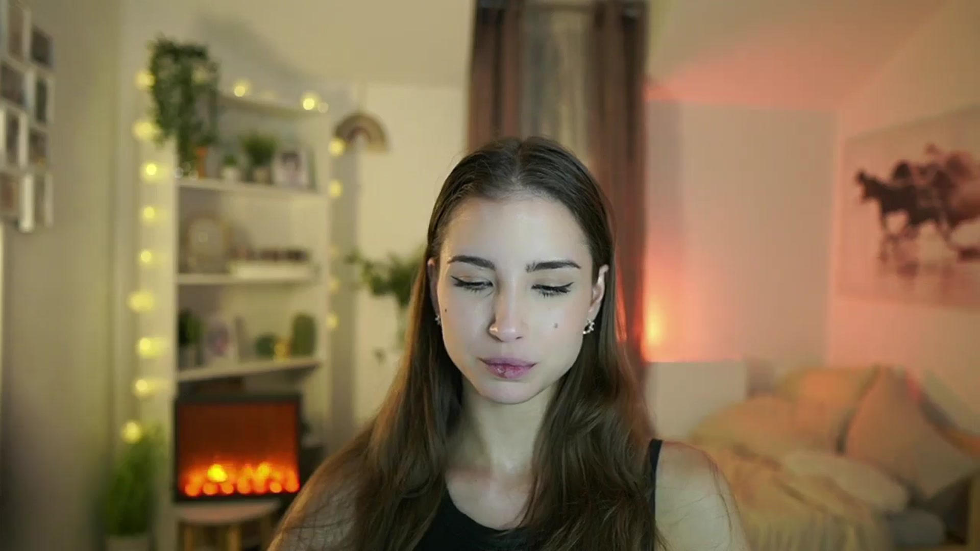 Gallery image thumbnail from Shy_jane's myfreecams stream on, 10/17/2024, 12:37 image 13 of 20