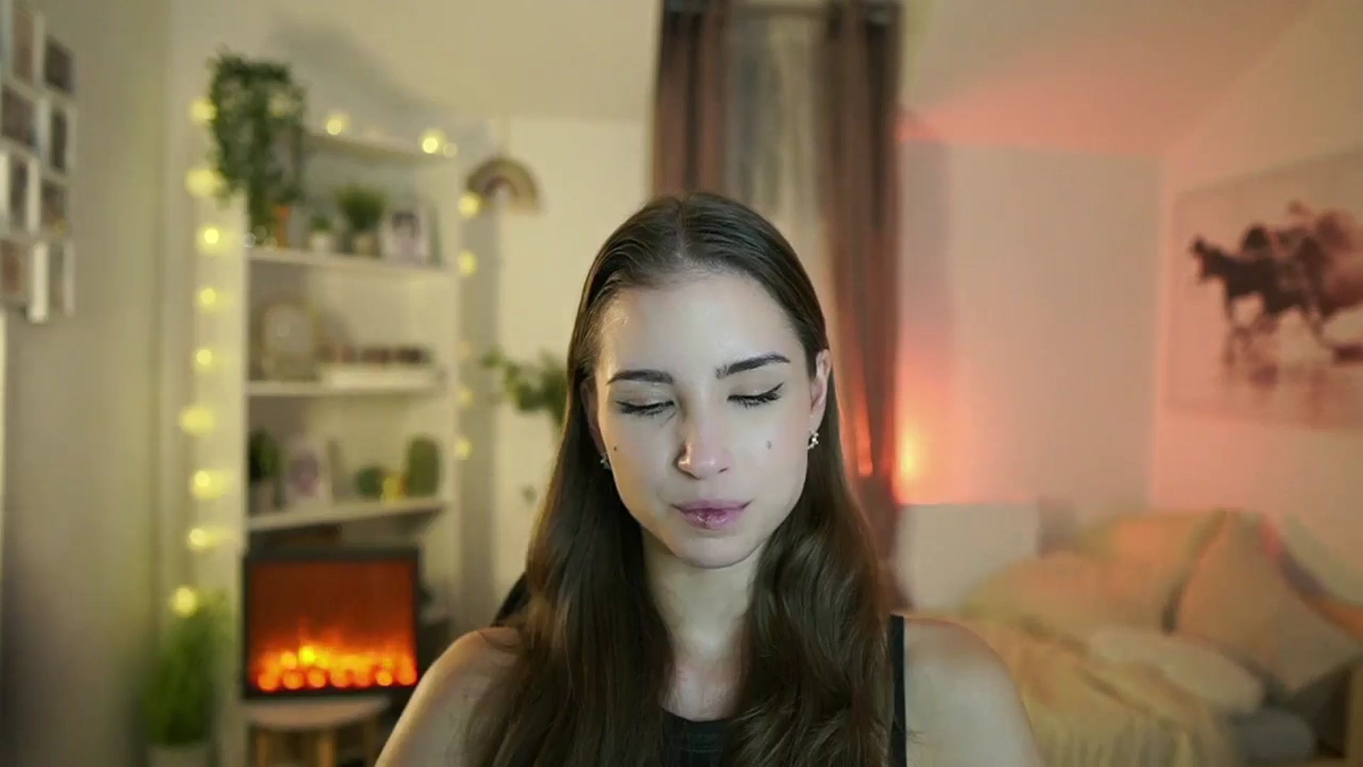 Gallery image thumbnail from Shy_jane's myfreecams stream on, 10/17/2024, 14:18 image 8 of 20