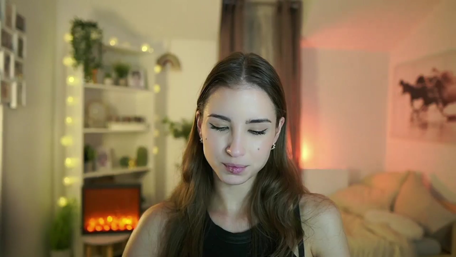 Gallery image thumbnail from Shy_jane's myfreecams stream on, 10/17/2024, 14:18 image 14 of 20