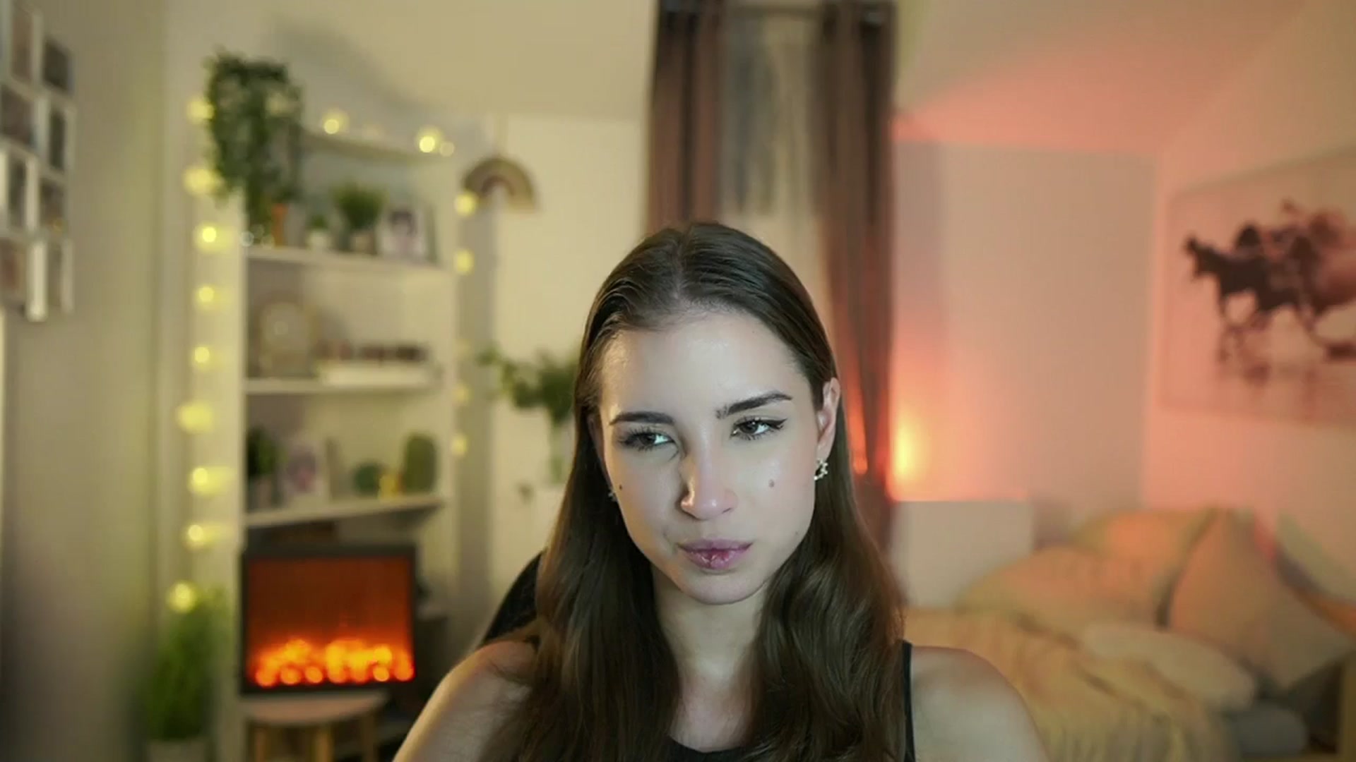 Gallery image thumbnail from Shy_jane's myfreecams stream on, 10/17/2024, 14:18 image 5 of 20