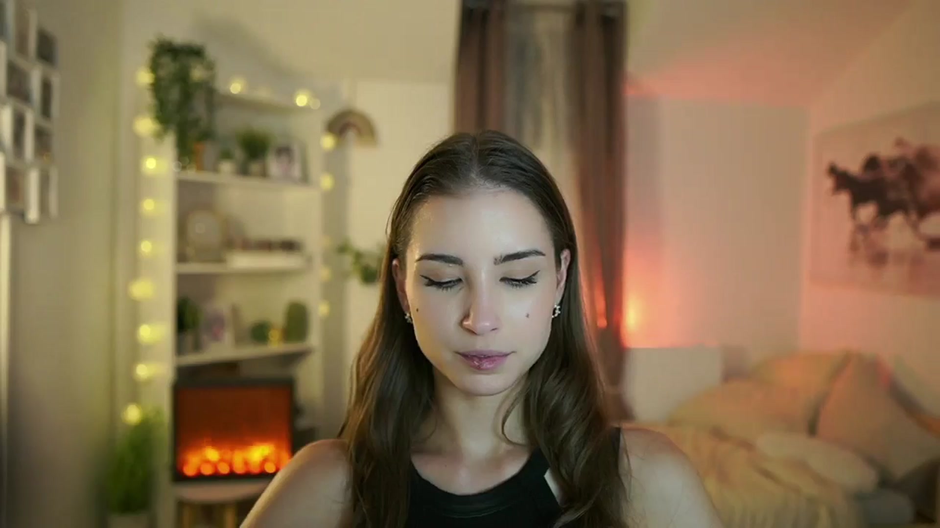 Gallery image thumbnail from Shy_jane's myfreecams stream on, 10/17/2024, 15:14 image 5 of 20