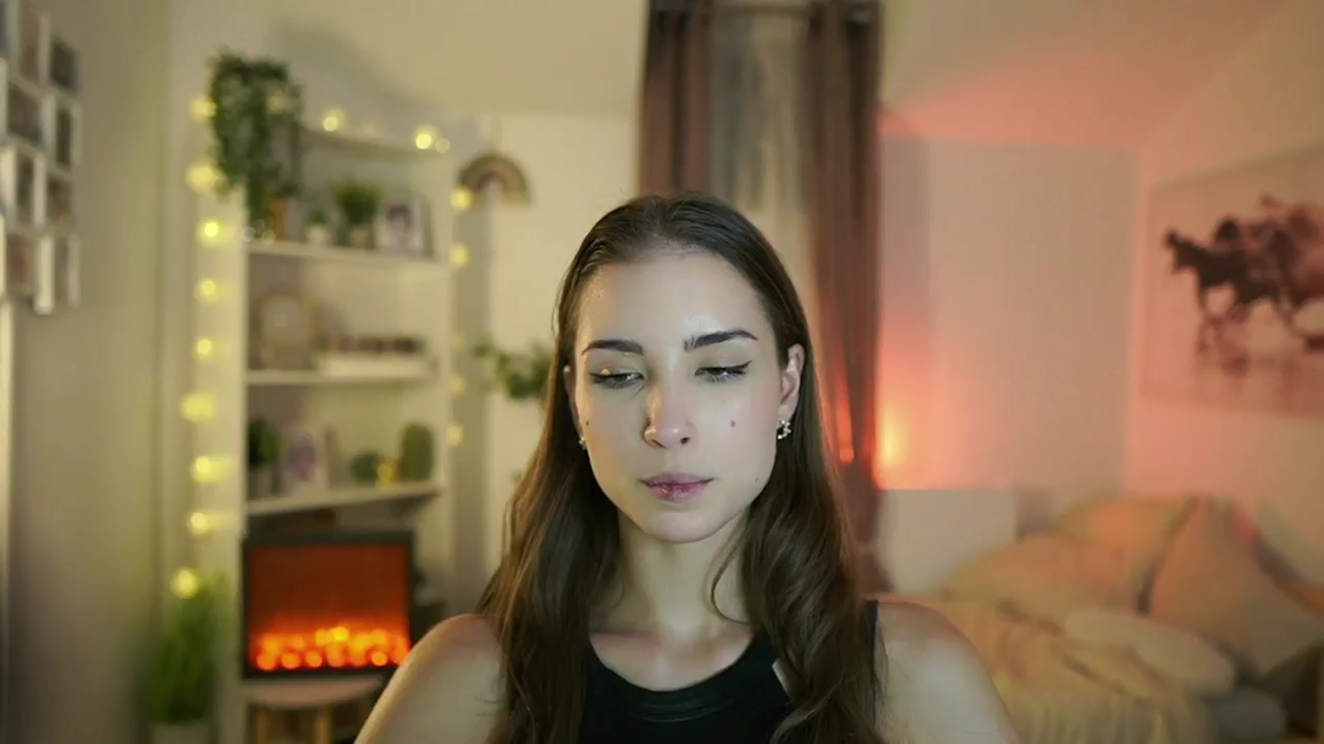 Gallery image thumbnail from Shy_jane's myfreecams stream on, 10/17/2024, 15:14 image 6 of 20