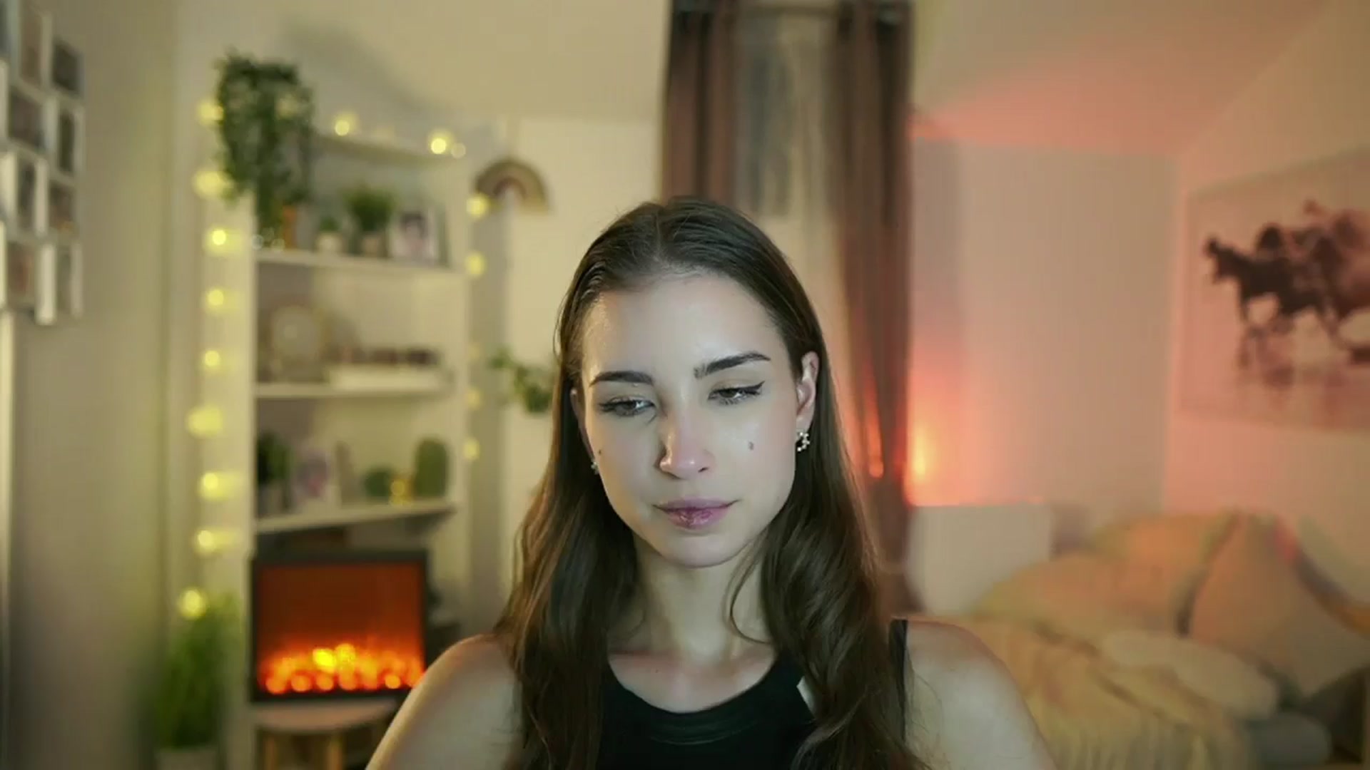 Gallery image thumbnail from Shy_jane's myfreecams stream on, 10/17/2024, 15:14 image 7 of 20