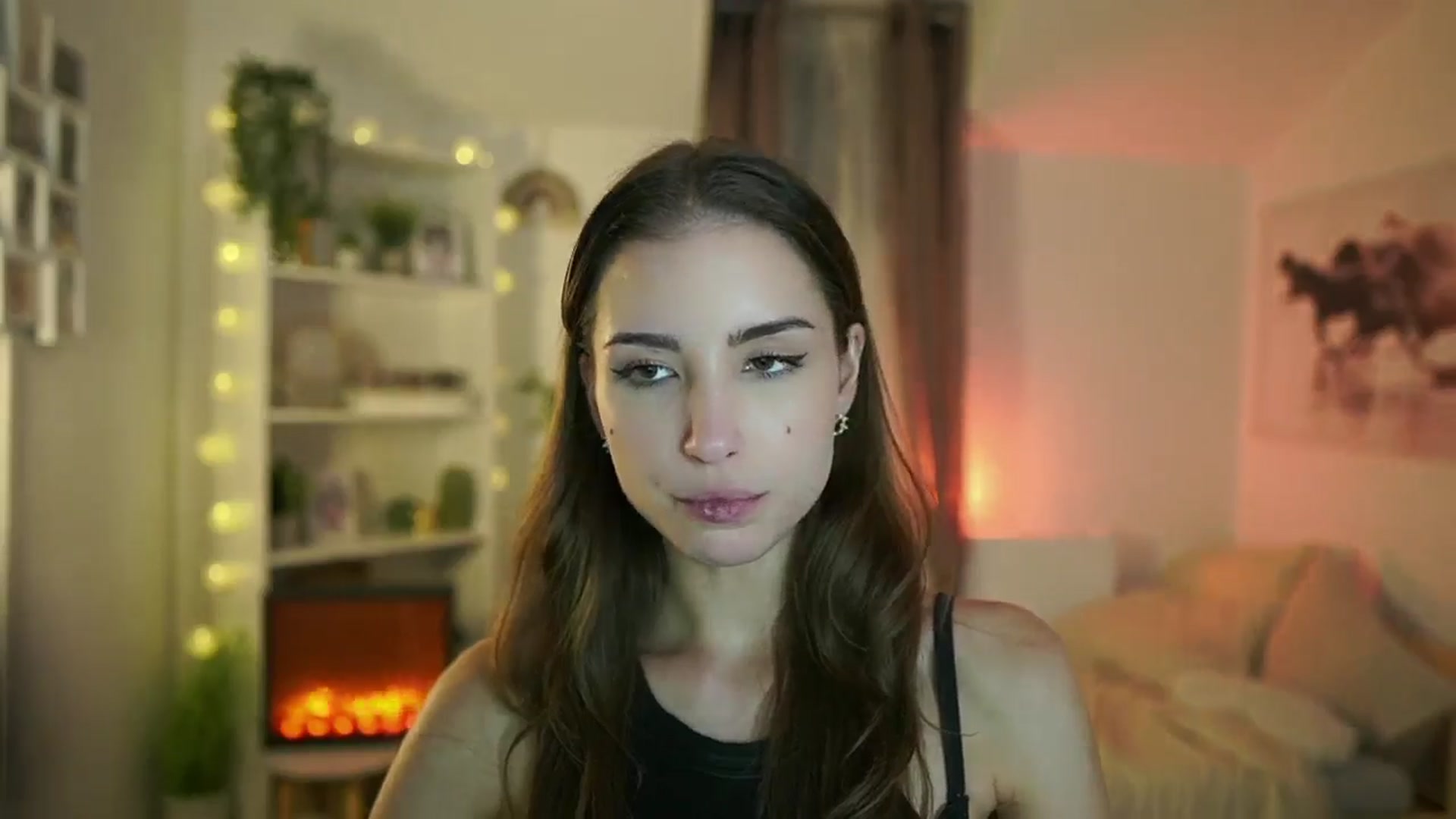 Gallery image thumbnail from Shy_jane's myfreecams stream on, 10/17/2024, 16:22 image 5 of 20
