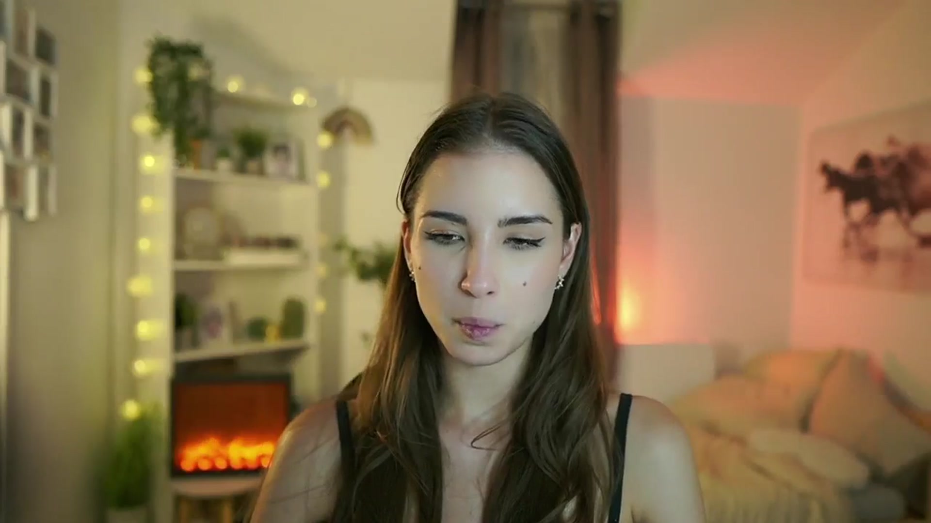 Gallery image thumbnail from Shy_jane's myfreecams stream on, 10/17/2024, 16:22 image 15 of 20