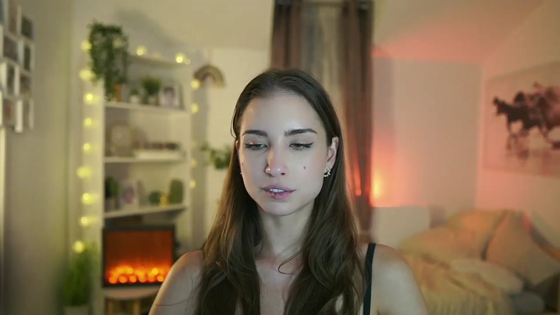 Gallery image thumbnail from Shy_jane's myfreecams stream on, 10/17/2024, 16:22 image 18 of 20