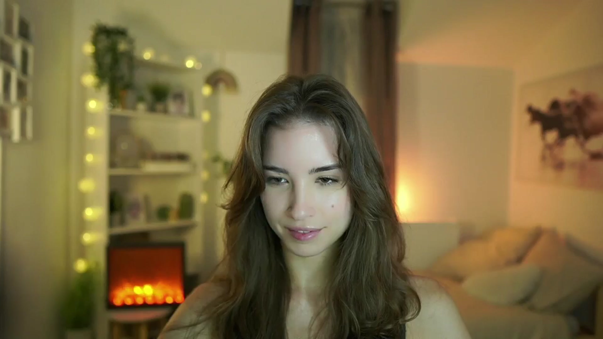 Gallery image thumbnail from Shy_jane's myfreecams stream on, 10/22/2024, 10:49 image 5 of 20
