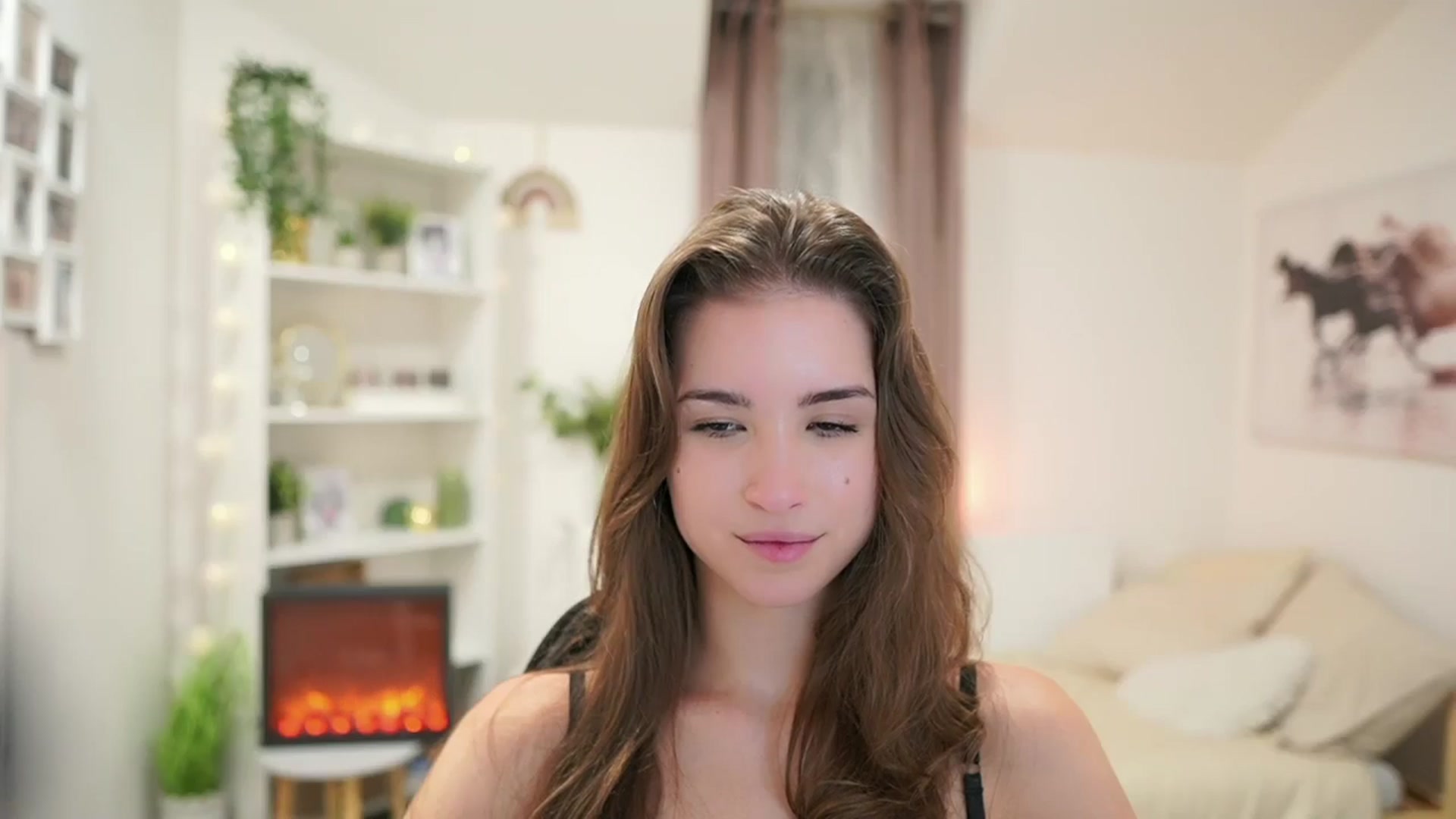 Gallery image thumbnail from Shy_jane's myfreecams stream on, 10/22/2024, 16:05 image 6 of 20