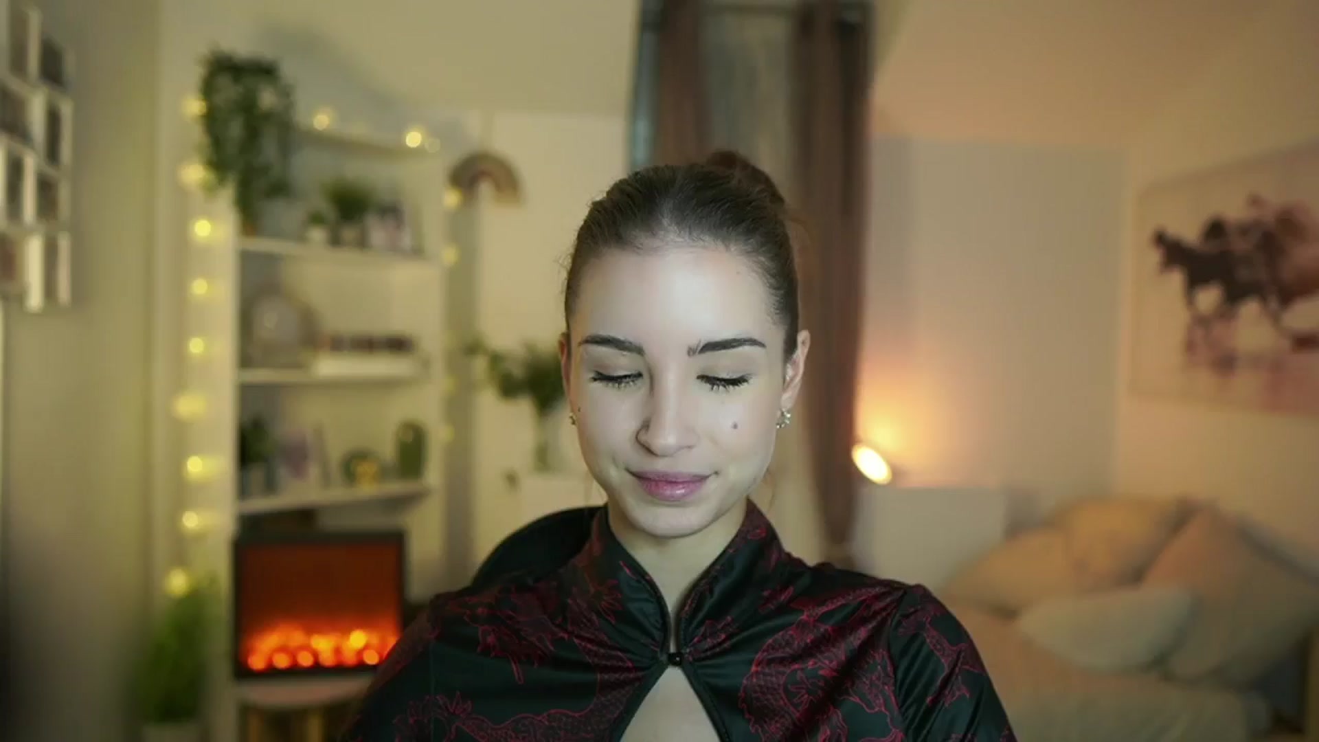 Gallery image thumbnail from Shy_jane's myfreecams stream on, 10/31/2024, 11:48 image 1 of 20