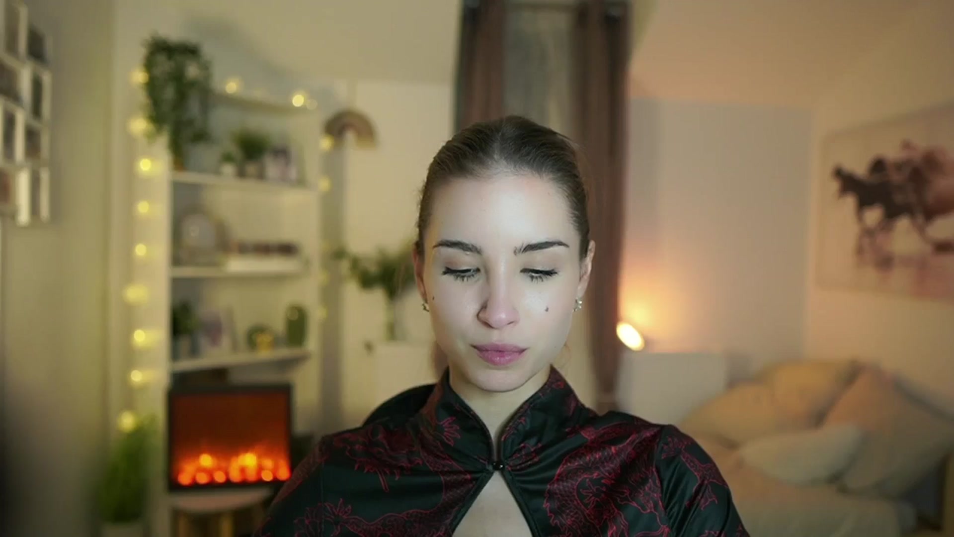 Gallery image thumbnail from Shy_jane's myfreecams stream on, 10/31/2024, 16:32 image 4 of 20