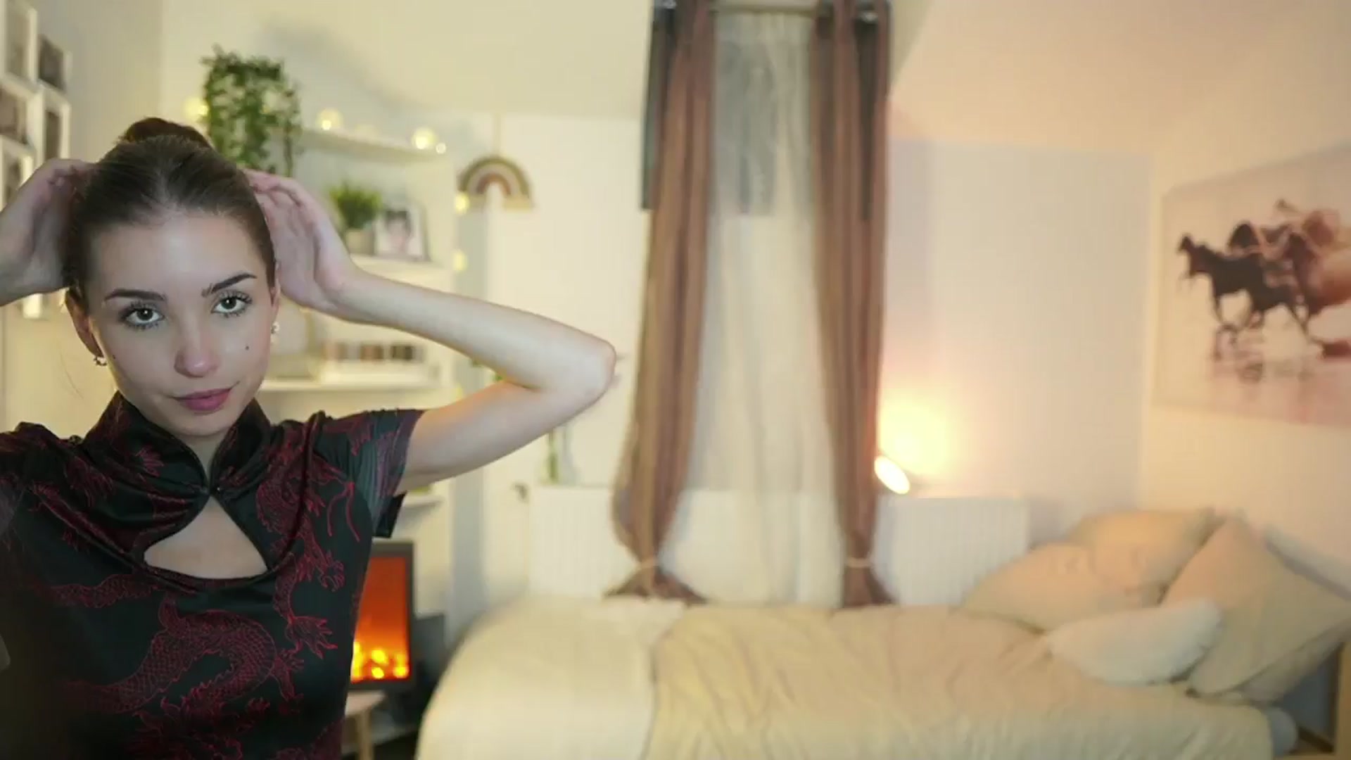 Gallery image thumbnail from Shy_jane's myfreecams stream on, 10/31/2024, 16:32 image 1 of 20