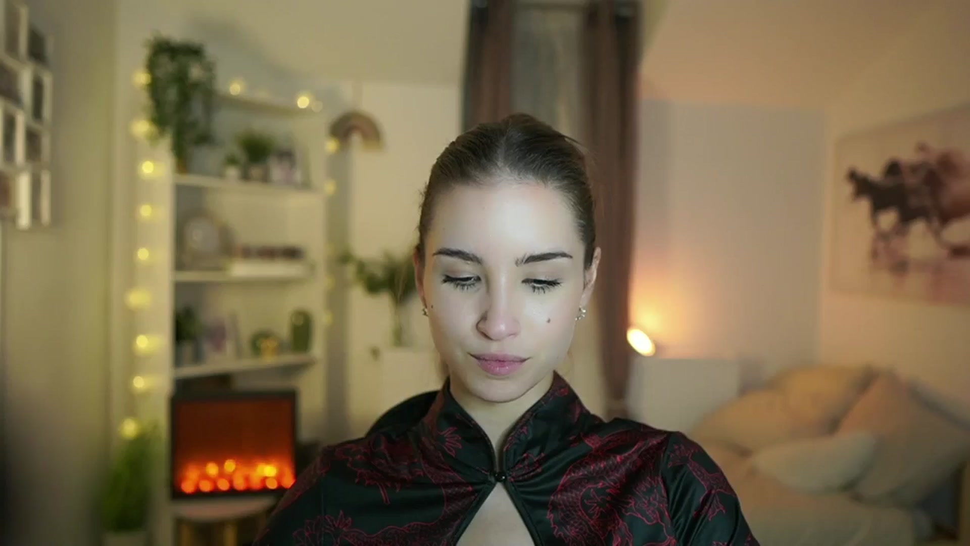 Gallery image thumbnail from Shy_jane's myfreecams stream on, 10/31/2024, 16:32 image 5 of 20