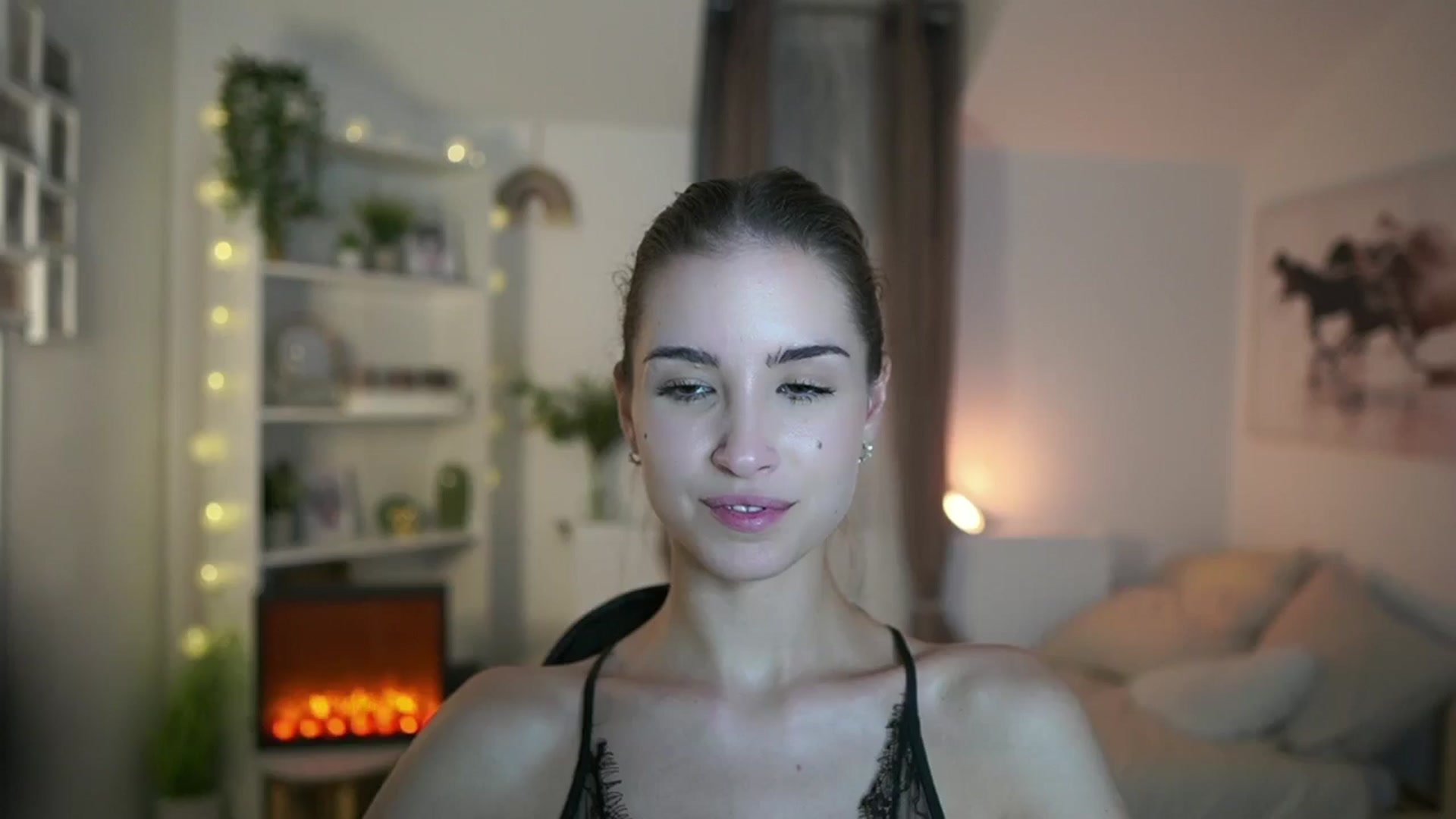 Gallery image thumbnail from Shy_jane's myfreecams stream on, 10/31/2024, 18:07 image 18 of 20