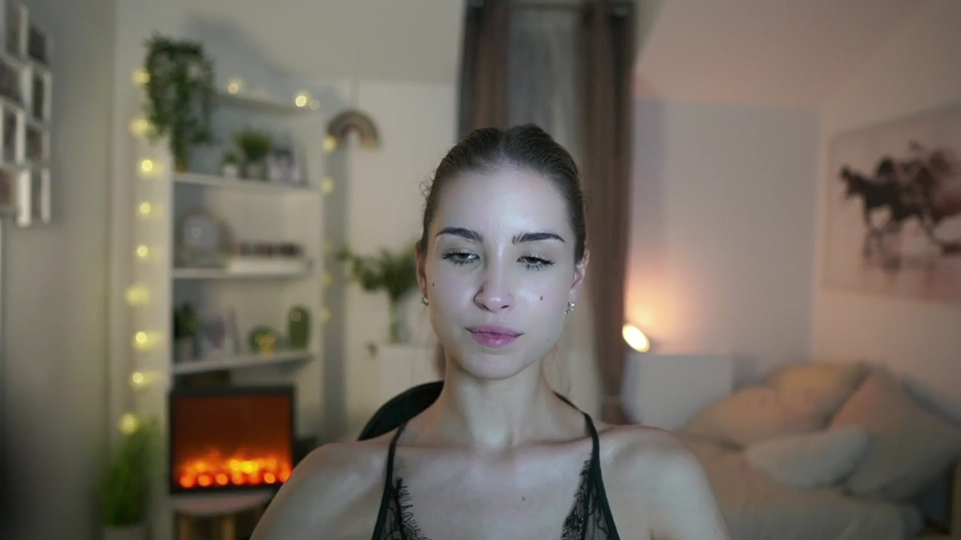 Gallery image thumbnail from Shy_jane's myfreecams stream on, 10/31/2024, 18:07 image 17 of 20