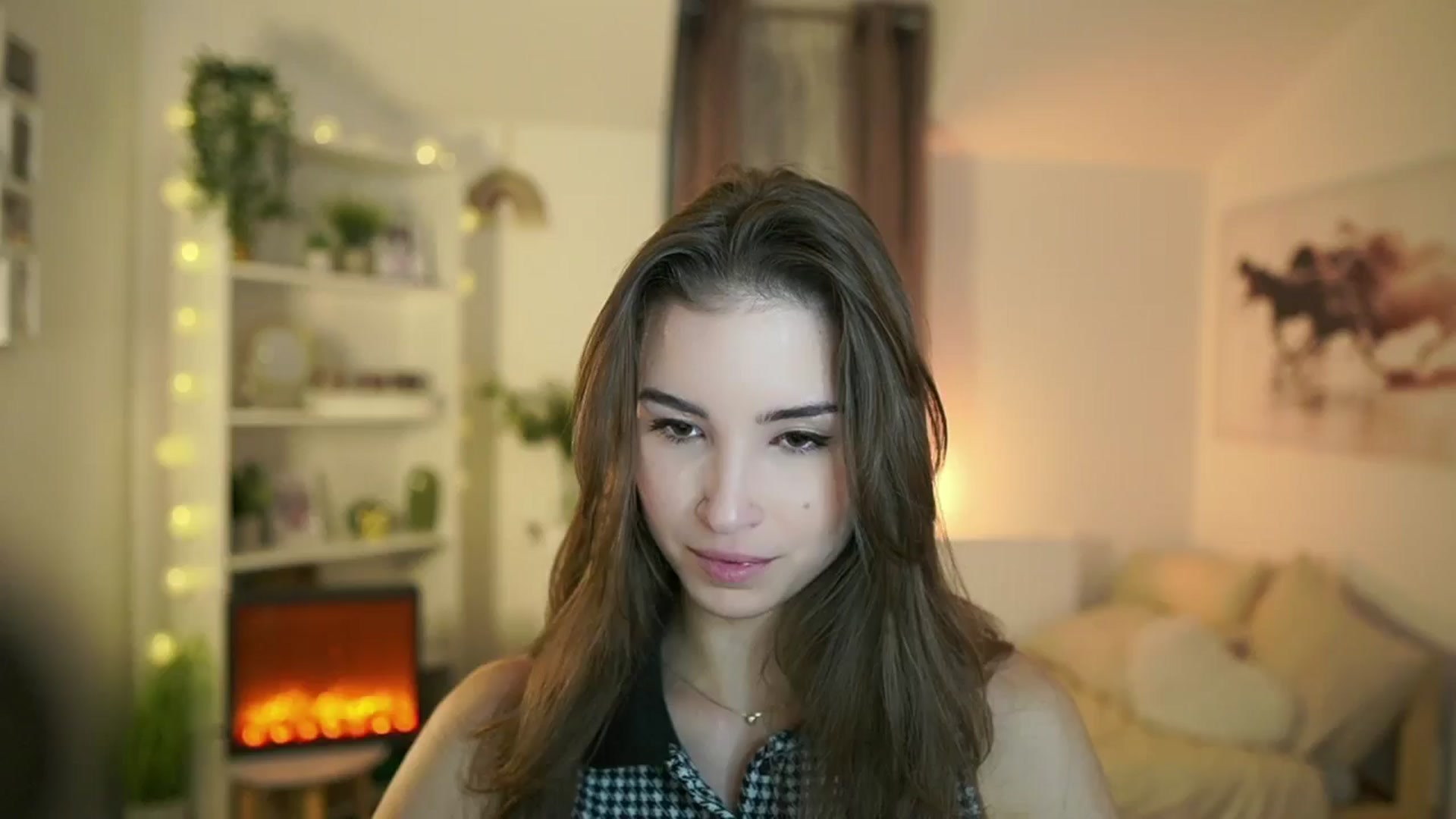 Gallery image thumbnail from Shy_jane's myfreecams stream on, 11/09/2024, 13:35 image 4 of 20